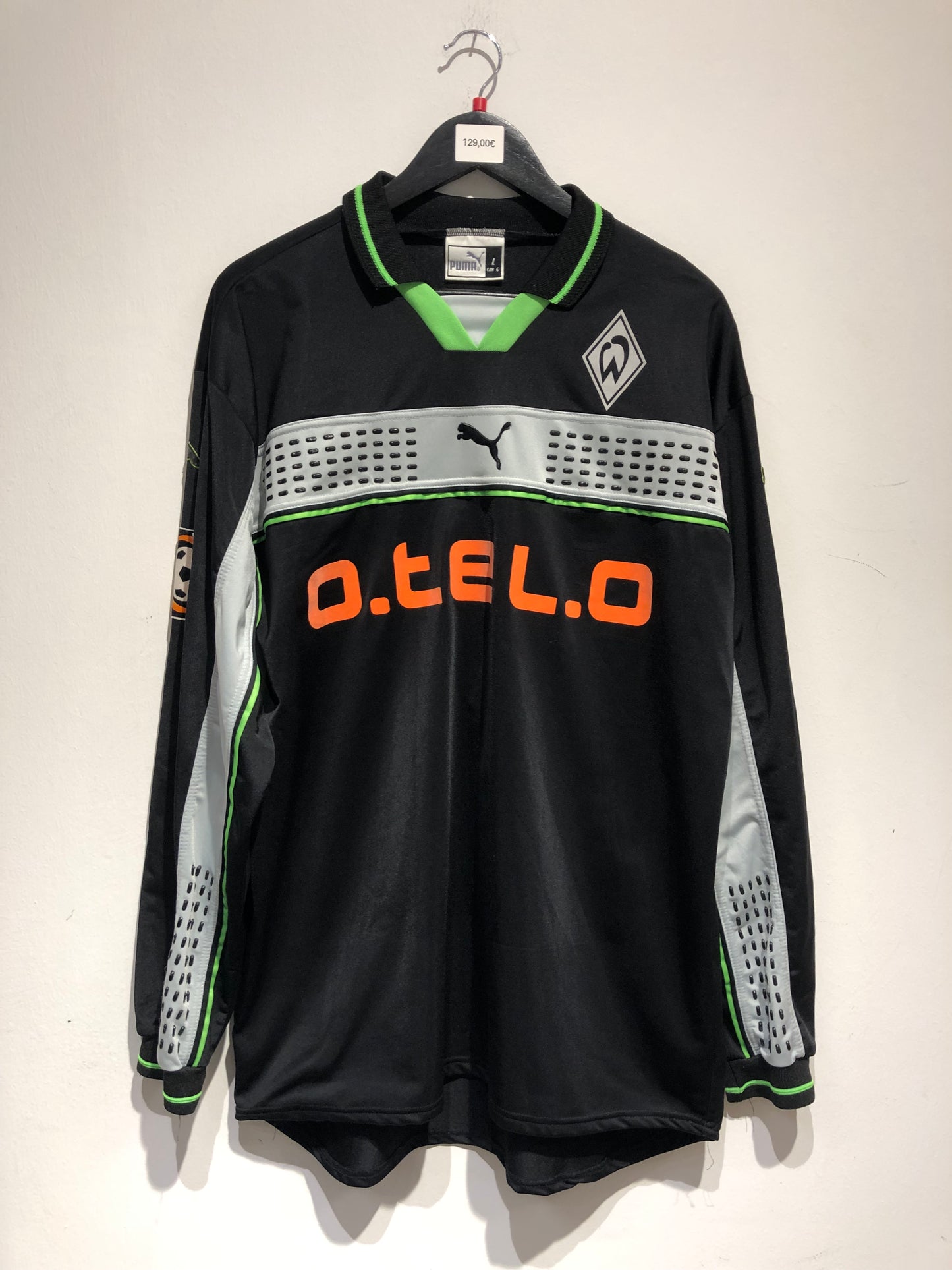 Werder Bremen 1998-99 GK Kit Signed. #1 Meissner (L)