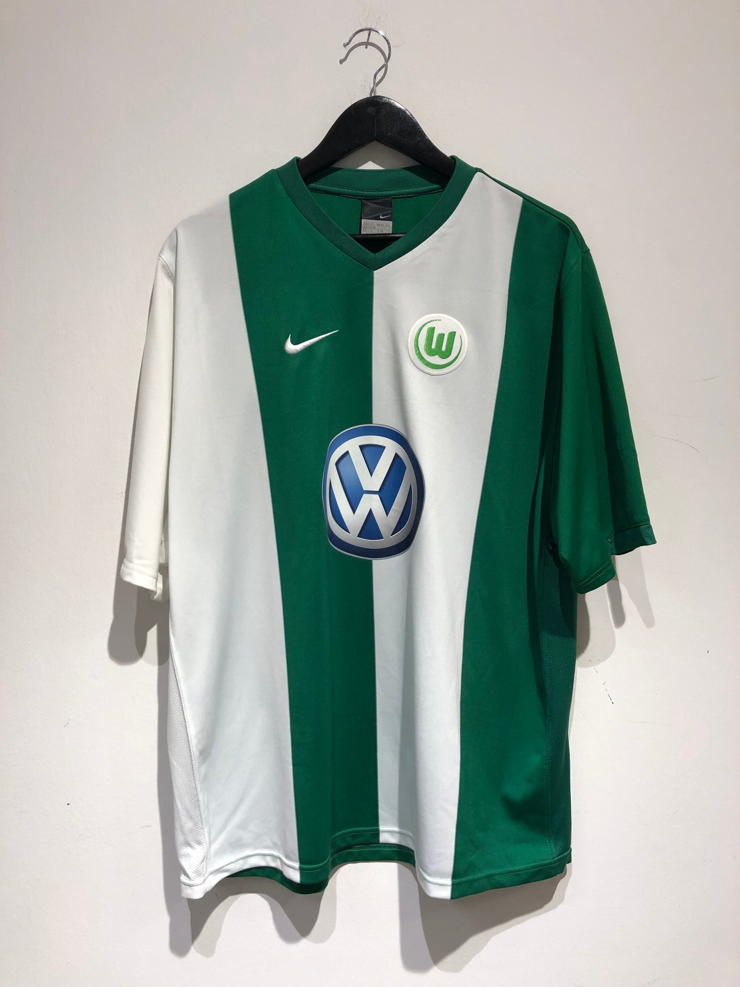 VFL Wolfsburg 2006-07 Home Kit. (2XL)