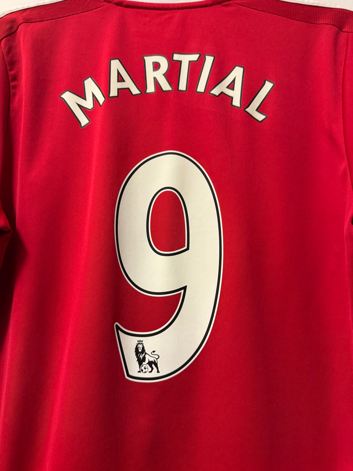 Manchester United 2015-16 Home Kit. #9 Martial. (M)