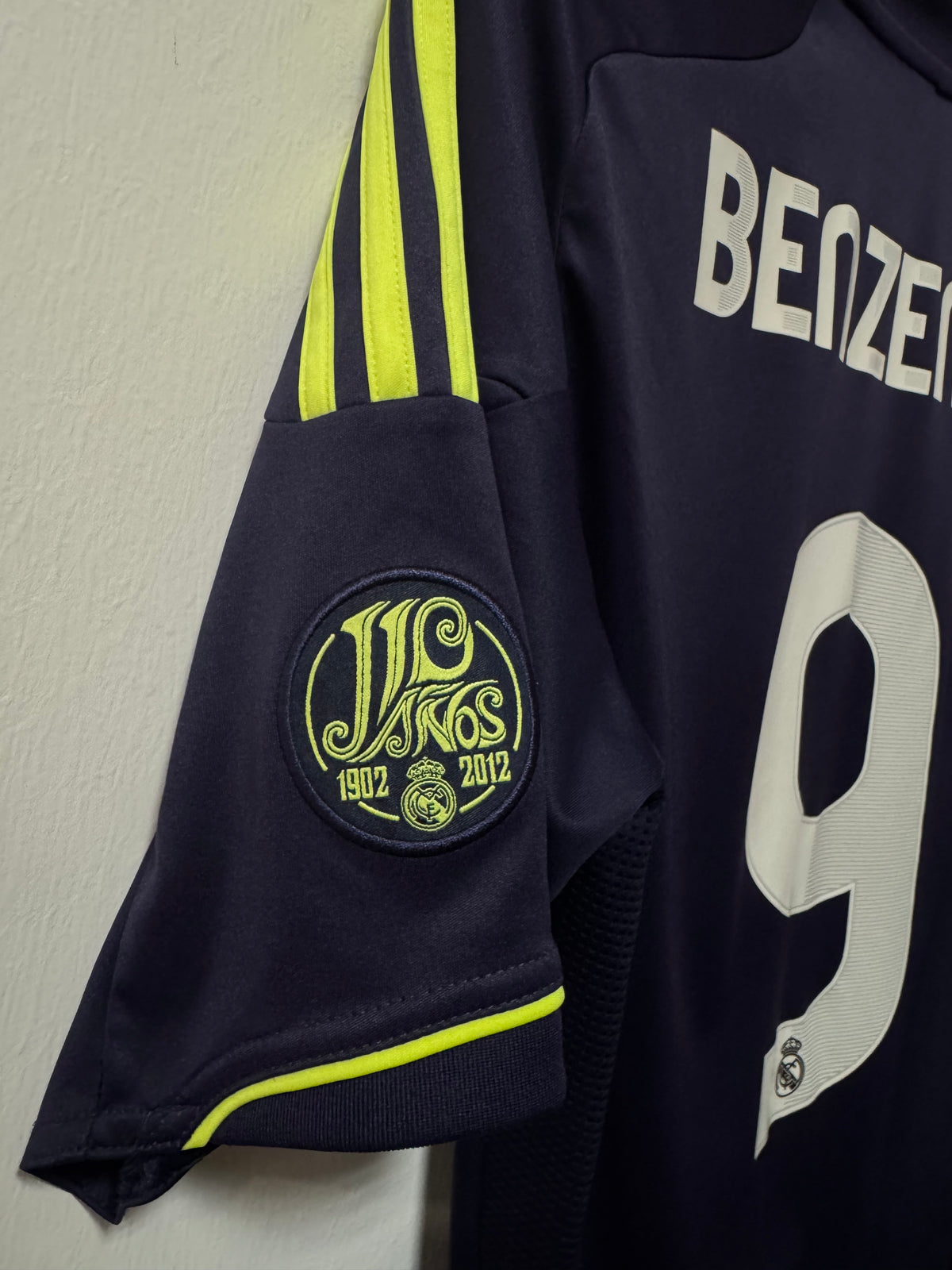 Real Madrid 2012-13 Away Kit. #9 Benzema. (S)