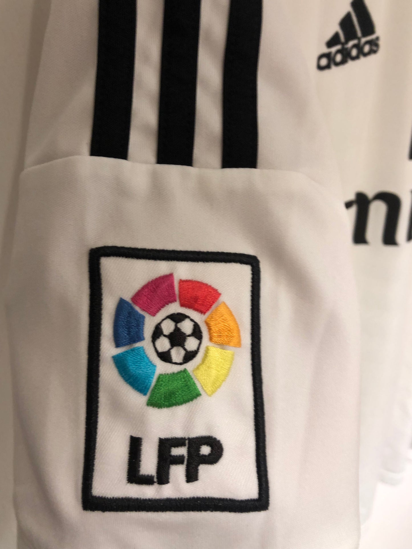 Real Madrid 2014-15 Home Kit. (L)