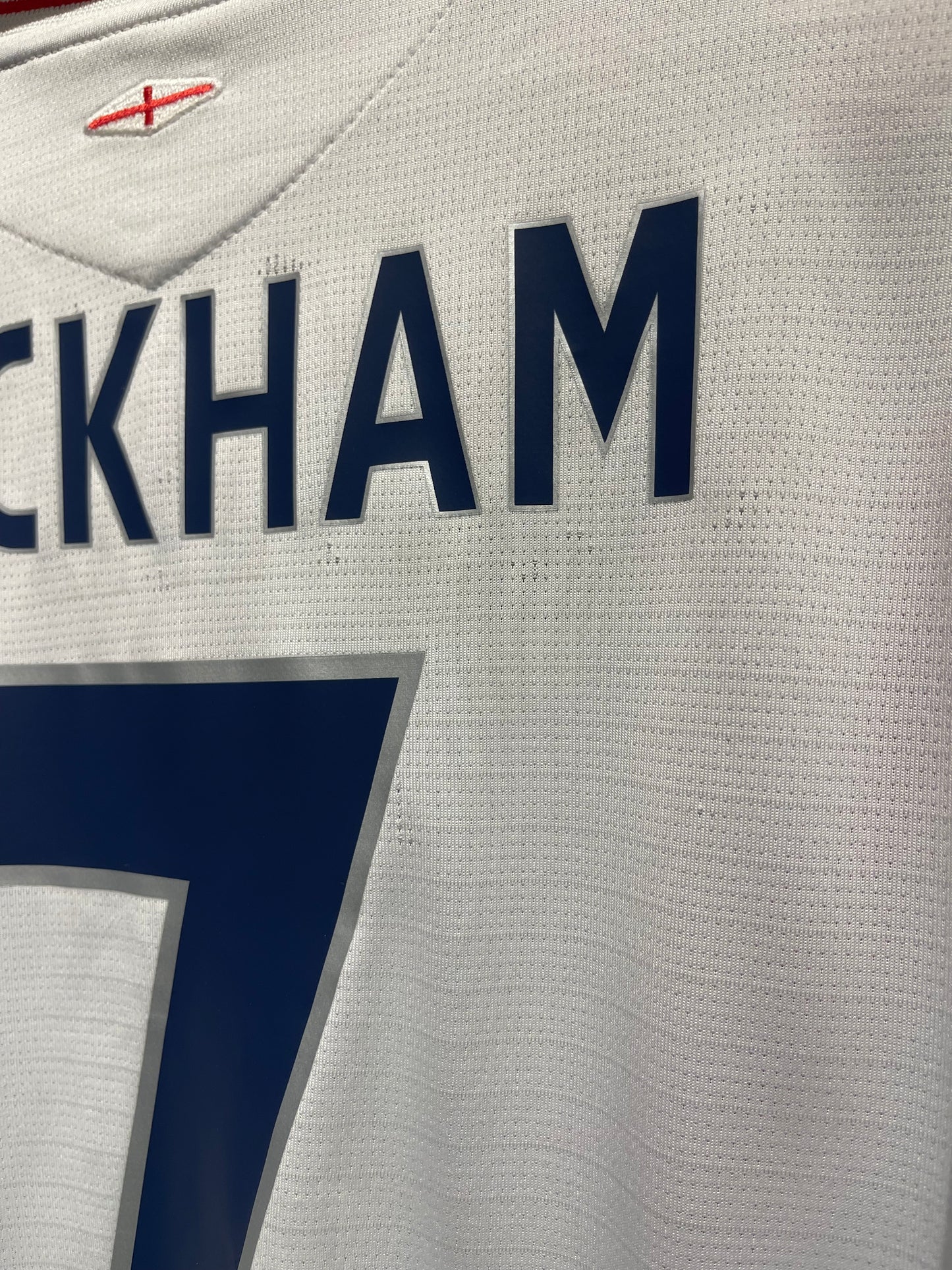 England 2004 Home Kit.(L) #7 D. Beckham.