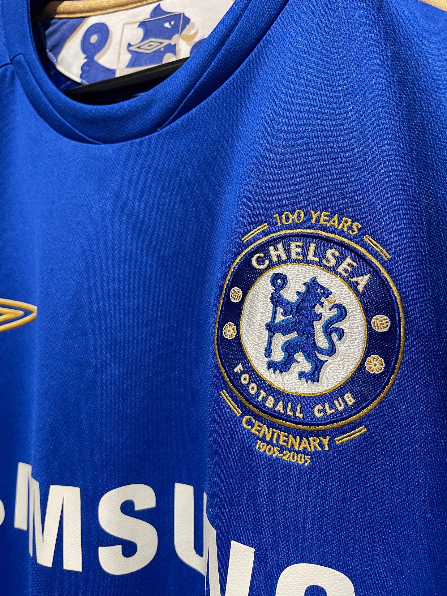 Chelsea 2005-06 Home Kit. #15 Drogba. (M)