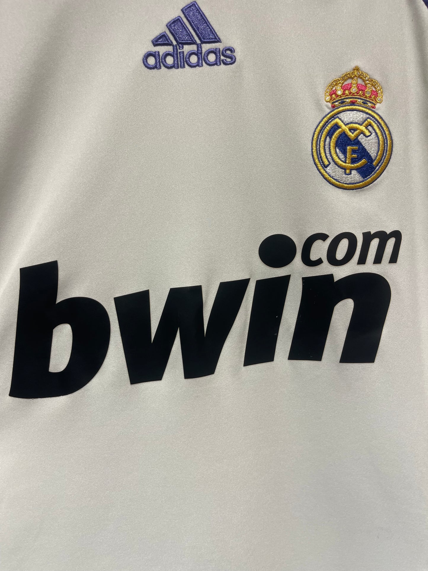 Real Madrid 2007-08 Home Kit. #23 Sneijder. (M/L)