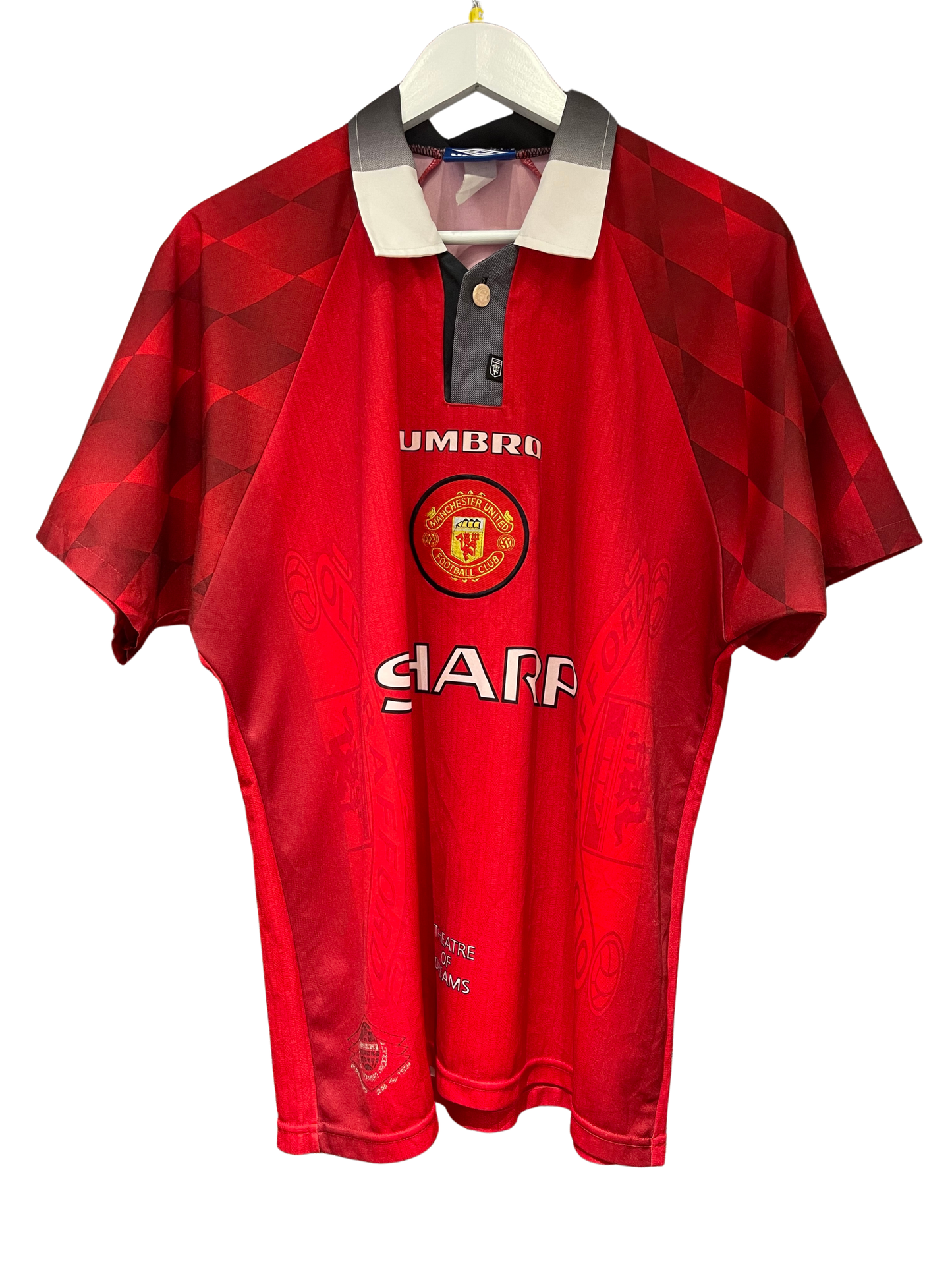 Manchester United 1996/98 Home Kit. (M)