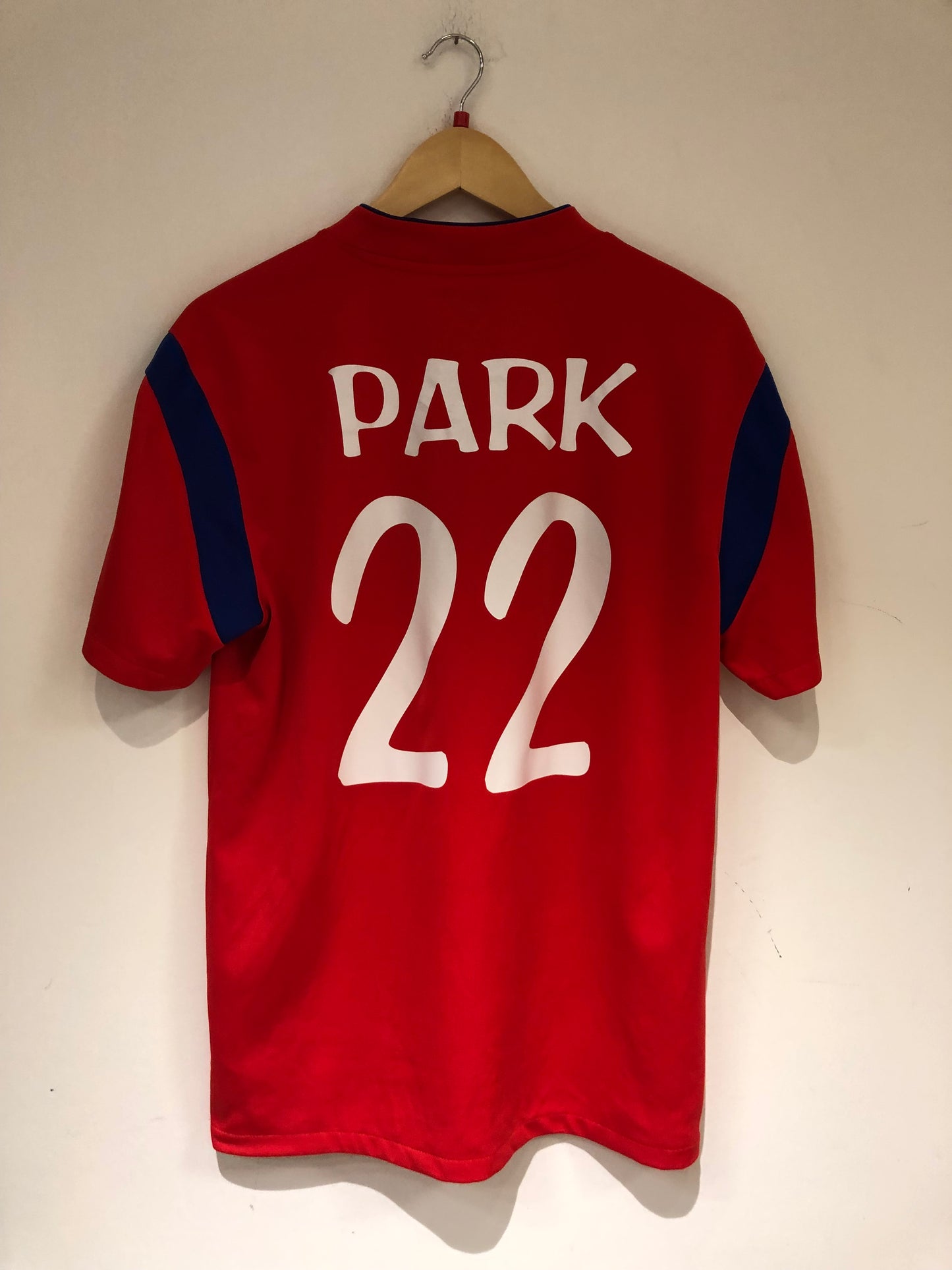 South Korea 2014 Home Kit. #22 Park (L)