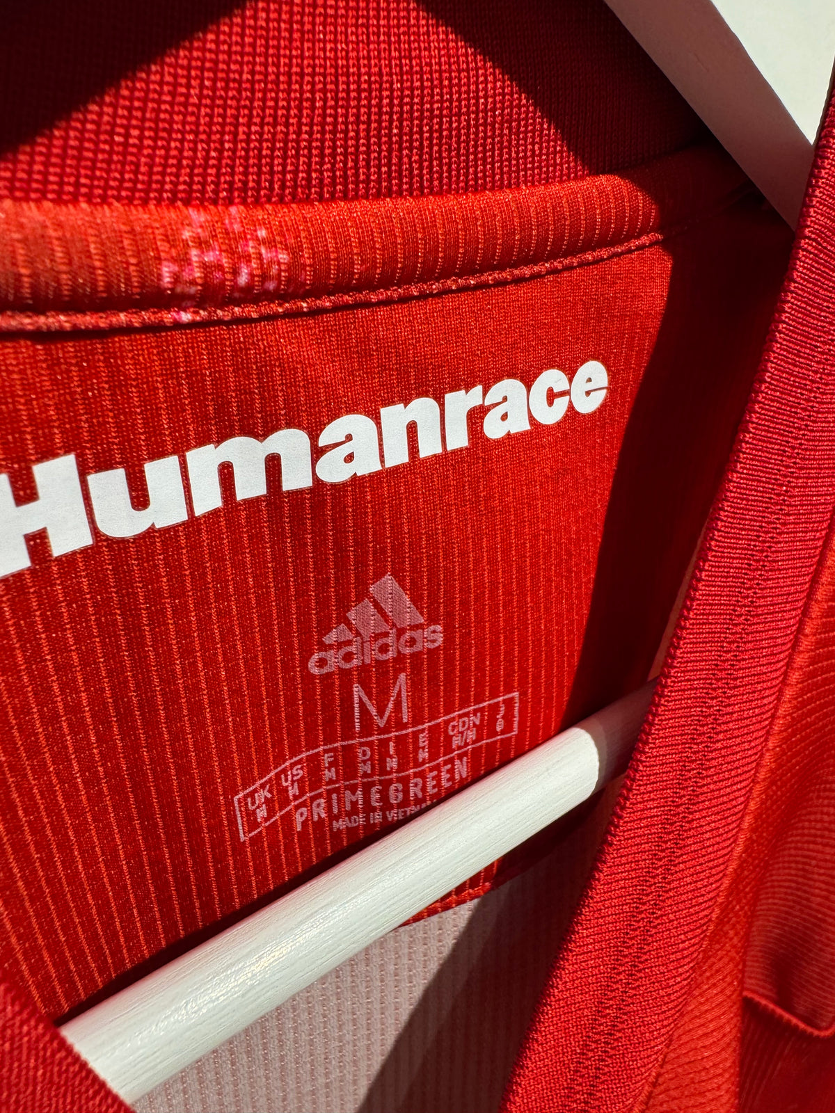 Bayern München 2020-2021 adidas x Humanrace 4th Kit. (M)