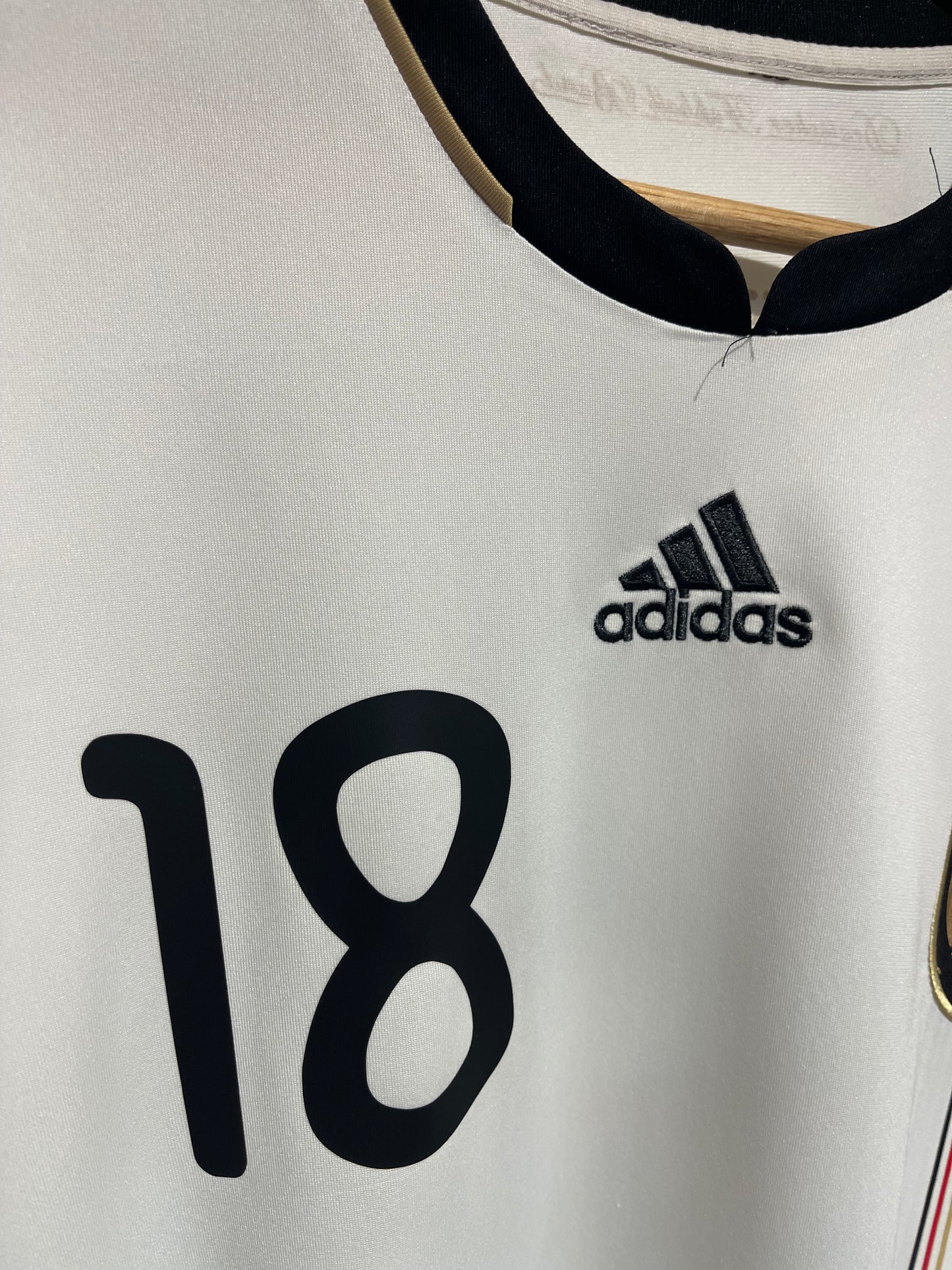 Deutschland 2010 Home Kit. #18 Kroos. (L)