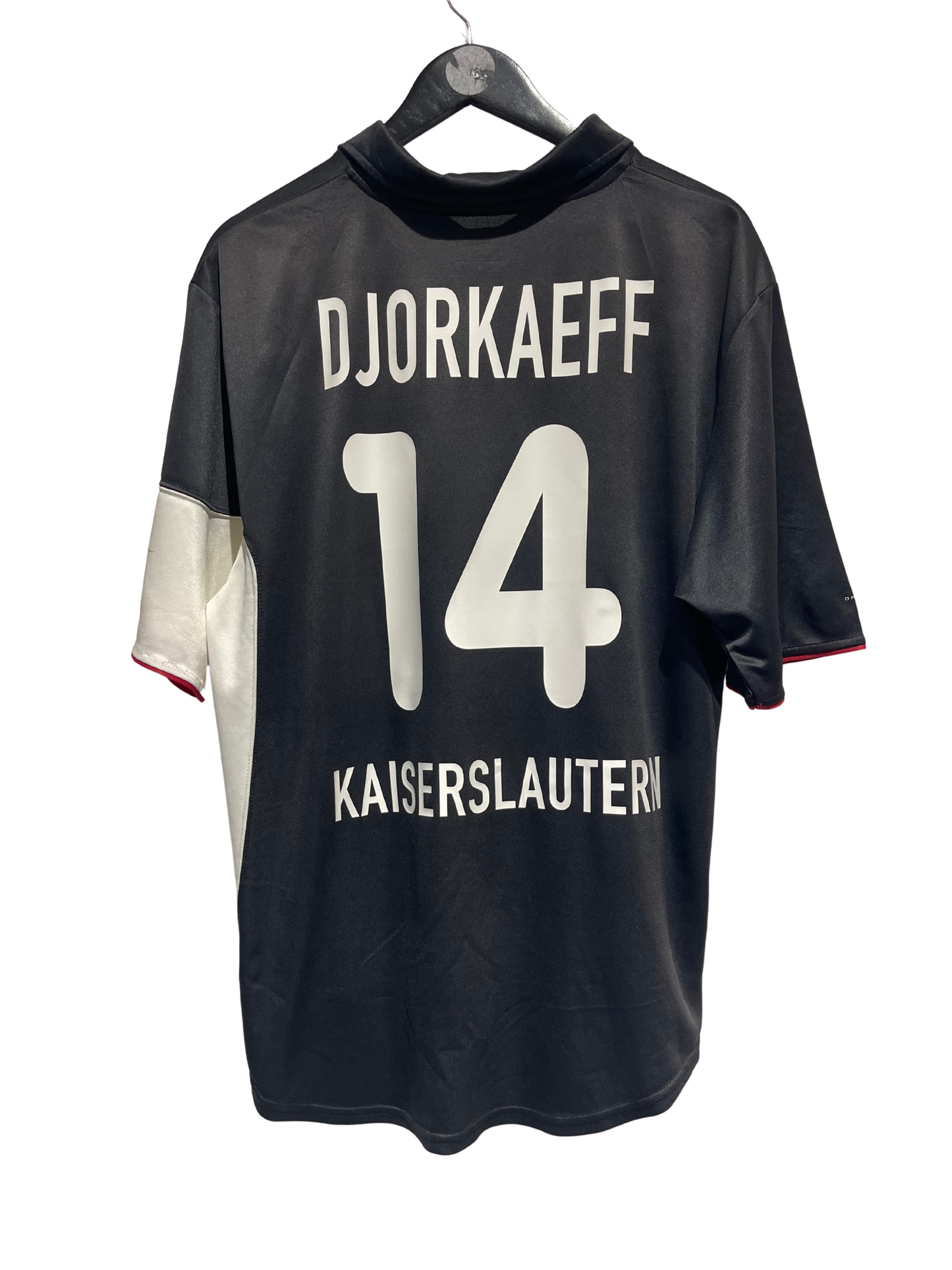 1. FC Kaiserslautern 2000-01 Away Kit. #14 Djorkaeff. (L)