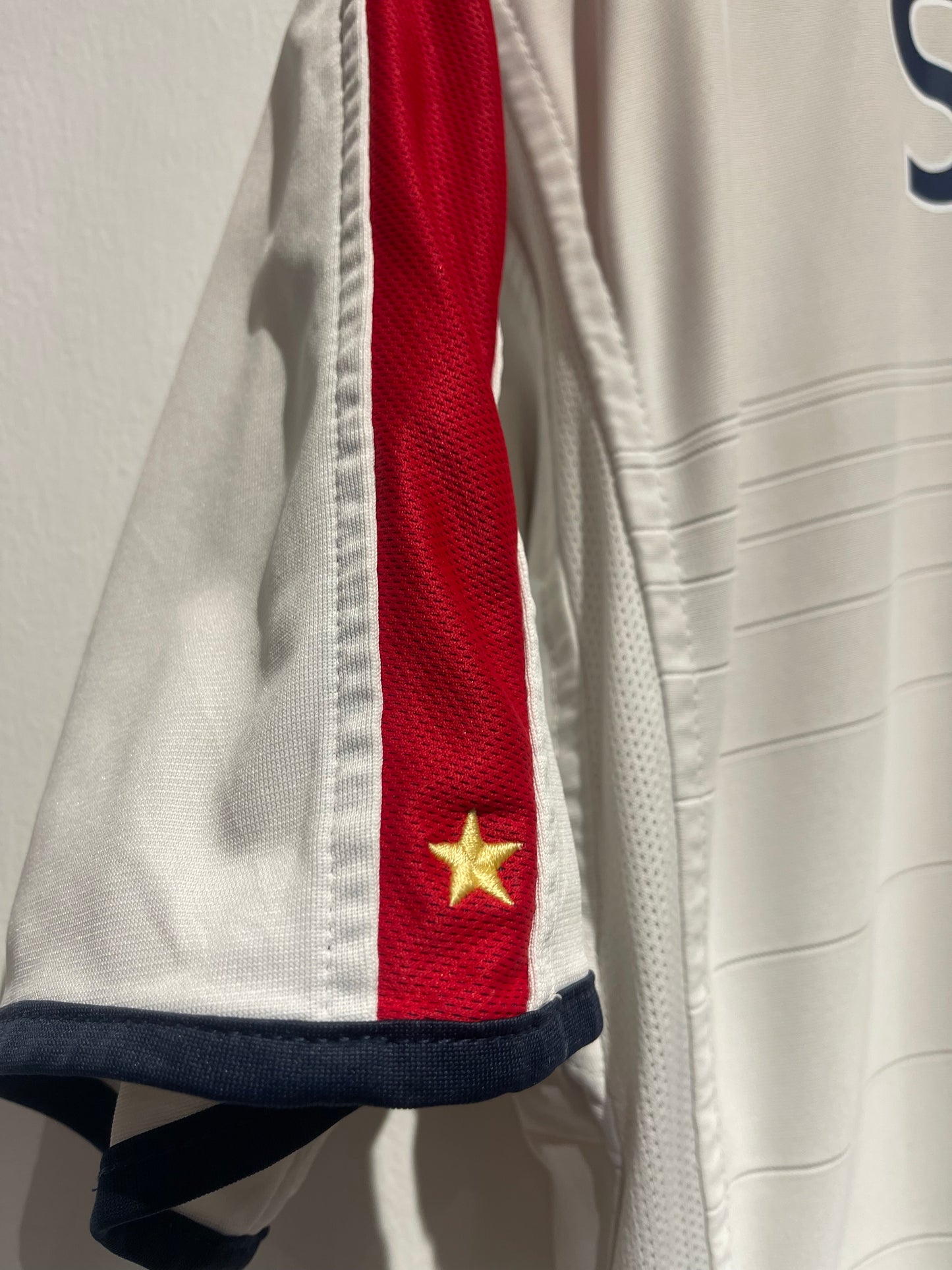 England 2004 Home Kit. #8 Scholes. (XL).