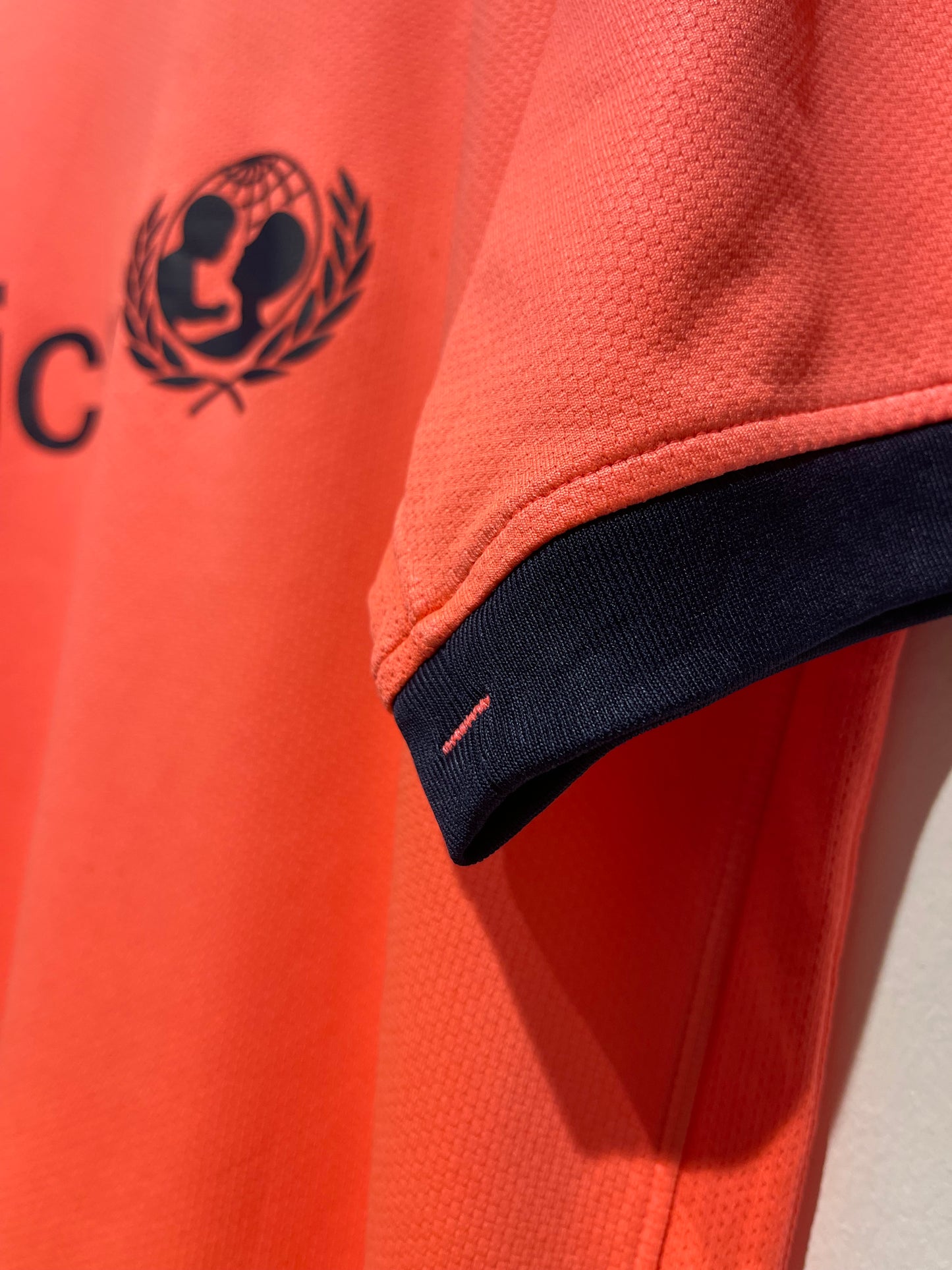 FC Barcelona 2009-10 Away Kit. (L)