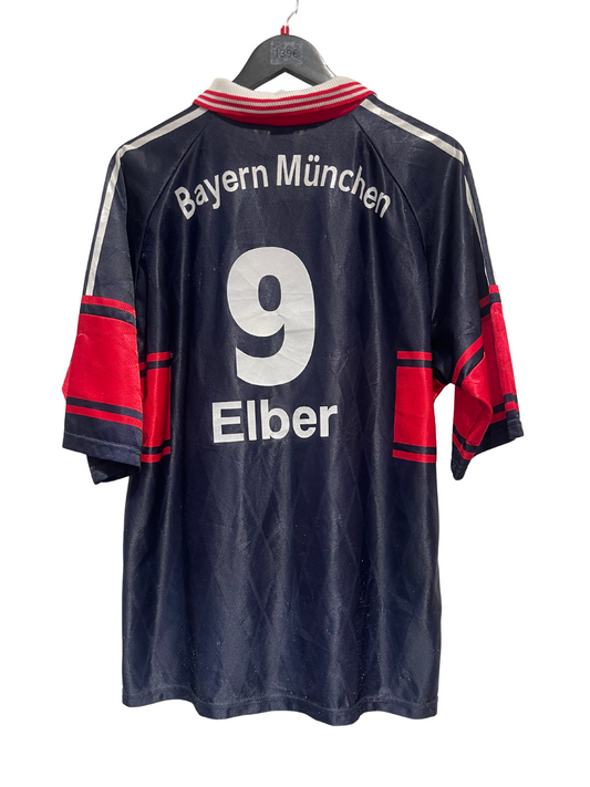 Bayern München 1997-99 Home Kit. #9 Elber (L)