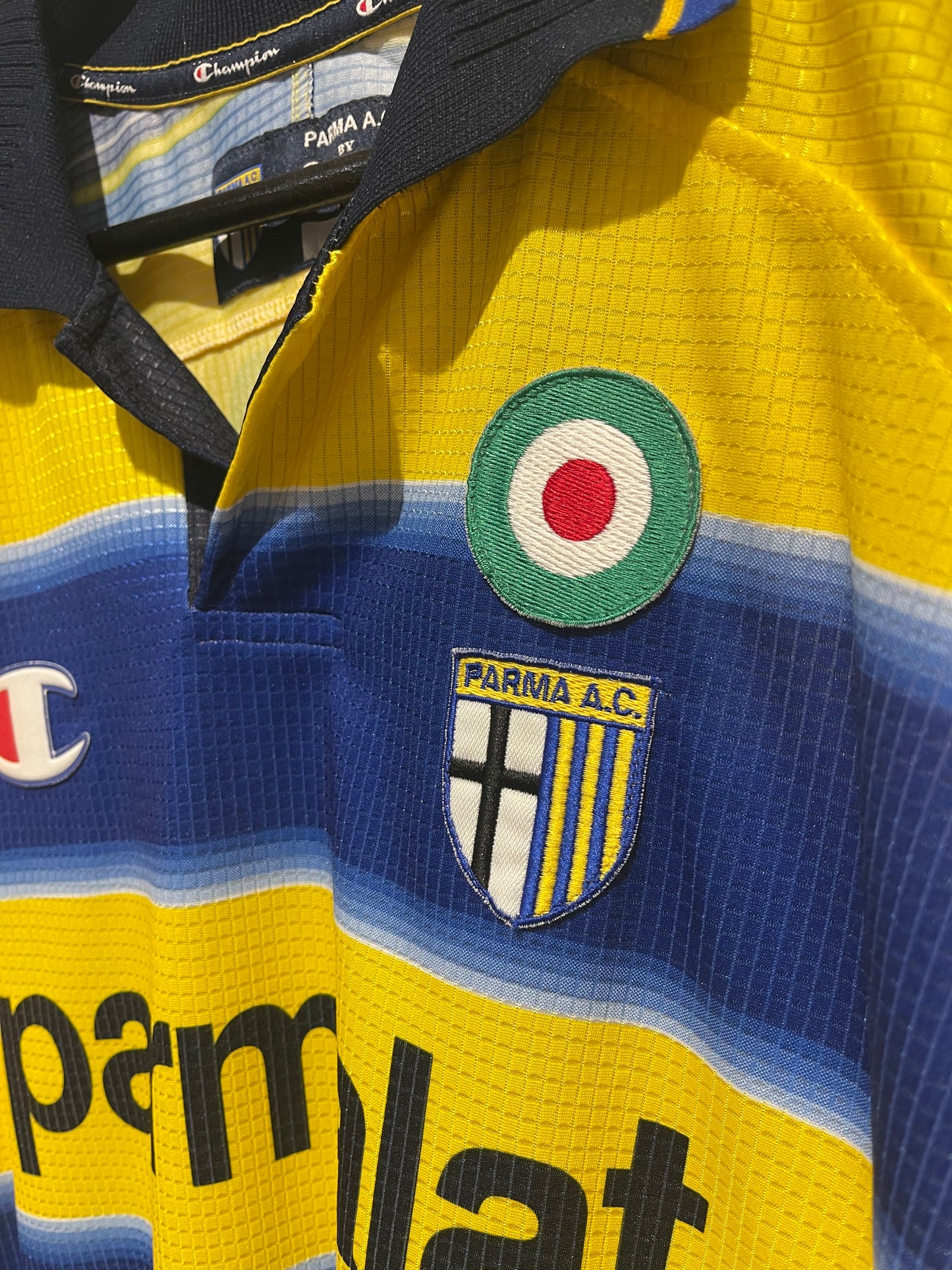 Parma Calcio 1999-00 Home Kit. #11 Amoroso. (XL)