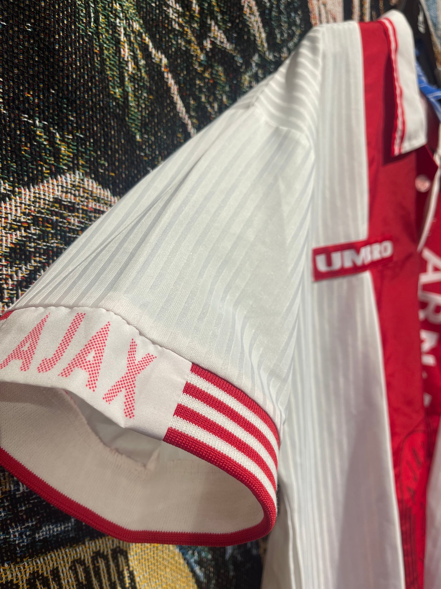 Ajax Amsterdam 1997-98 Home Kit. (M).