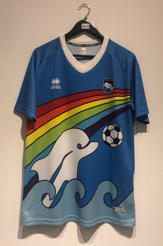 Pescara Calcio 2019-20 Special Kit by Luigi. (XL)