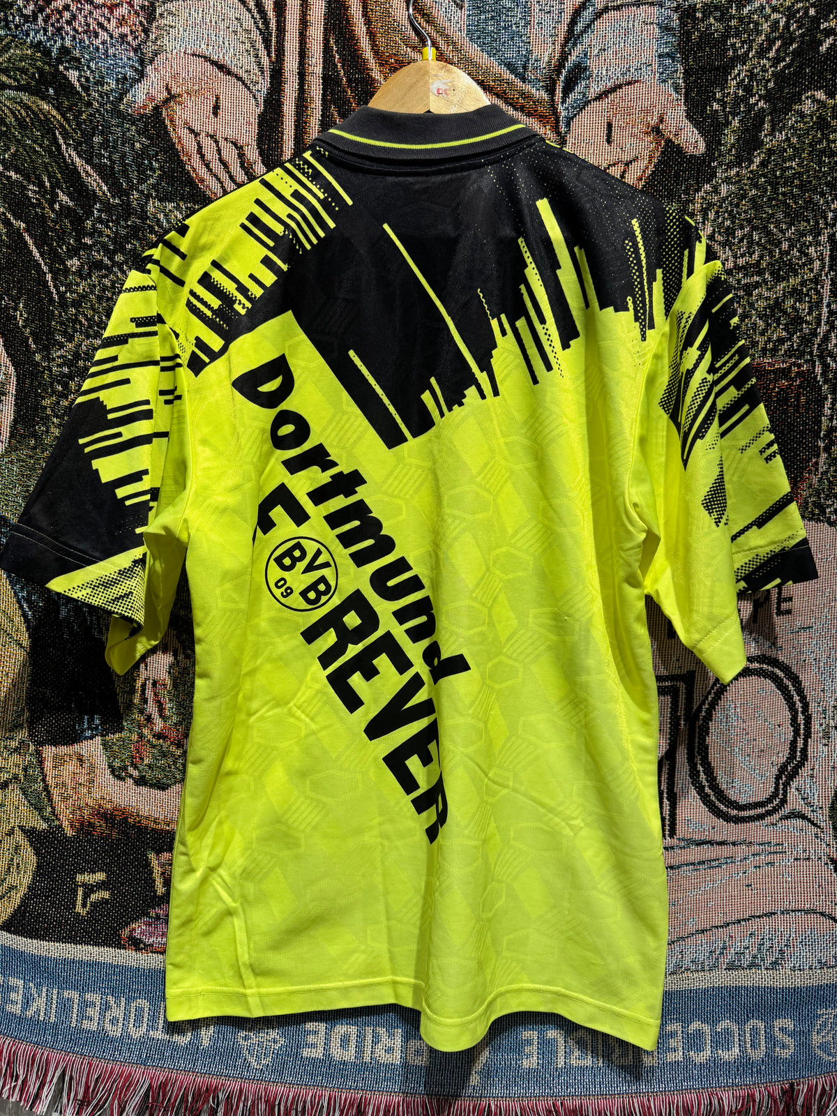 Borussia Dortmund 1993-94 Home Kit. (S/M)