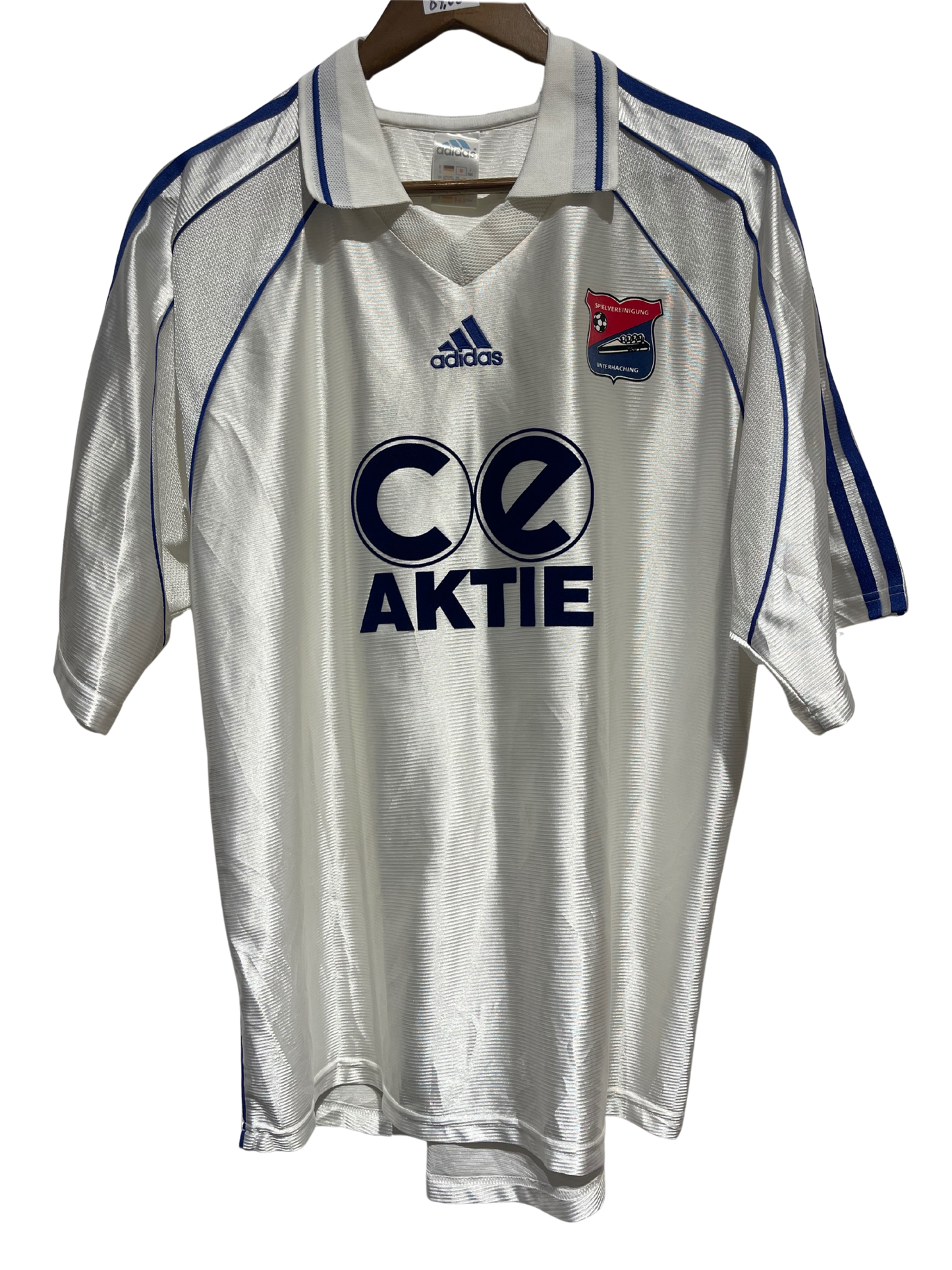 SpVgg Unterhaching 1999-00 Away Kit. (L)