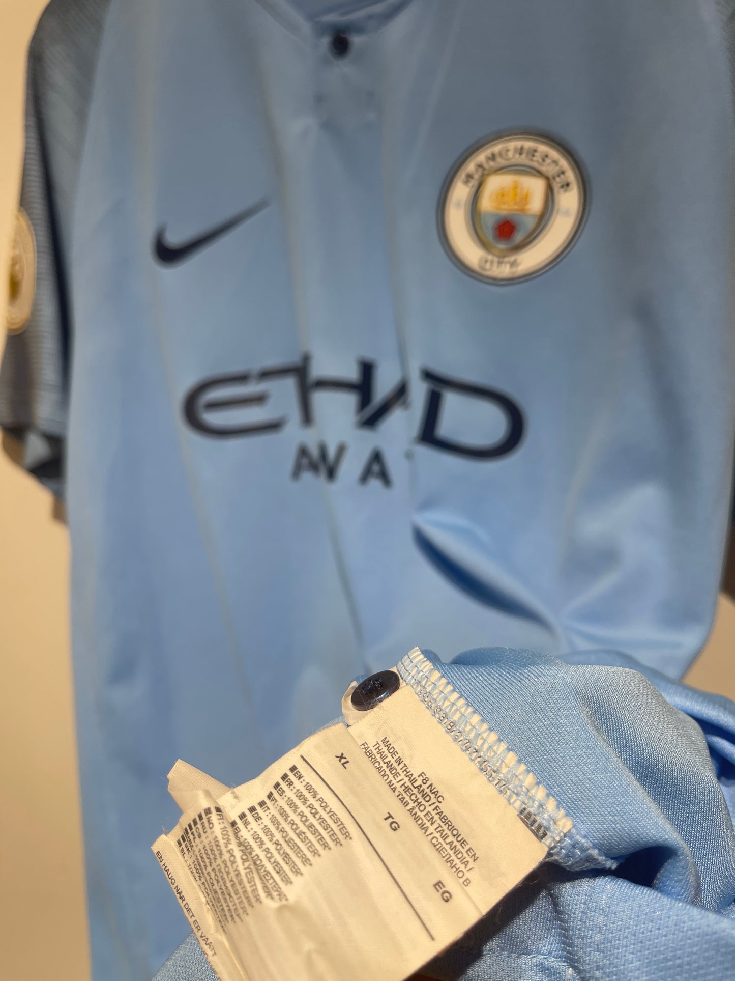 Manchester City 2018-19 Away Kit. #17 K. De Bruyne. (XL)