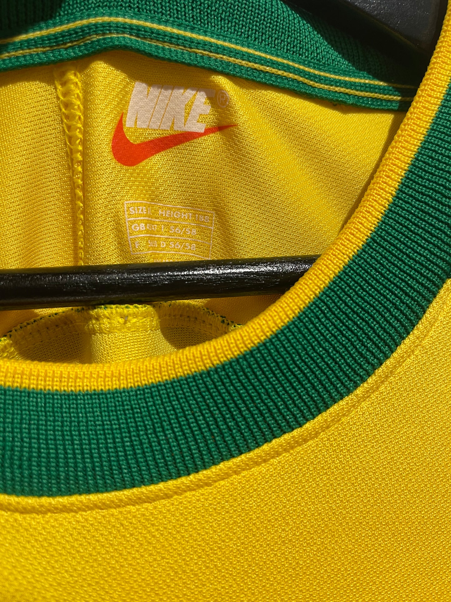 Brazil 1998 Home Kit. #9 Ronaldo. (XL)