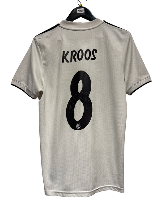 Real Madrid 2018-19 Home Kit. #8 Kroos (M)