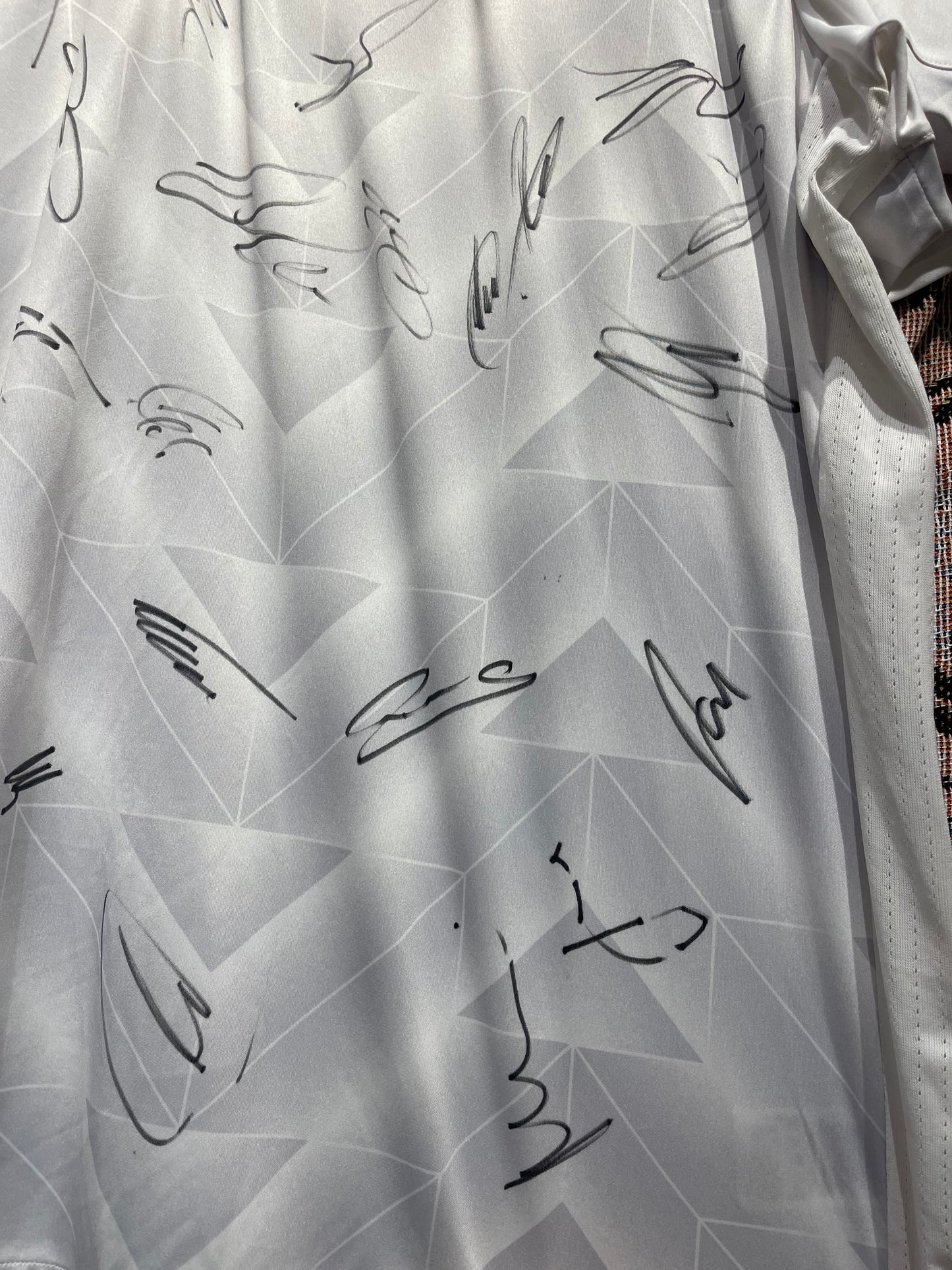 Deutschland 2016 Home Kit. (Signed)
