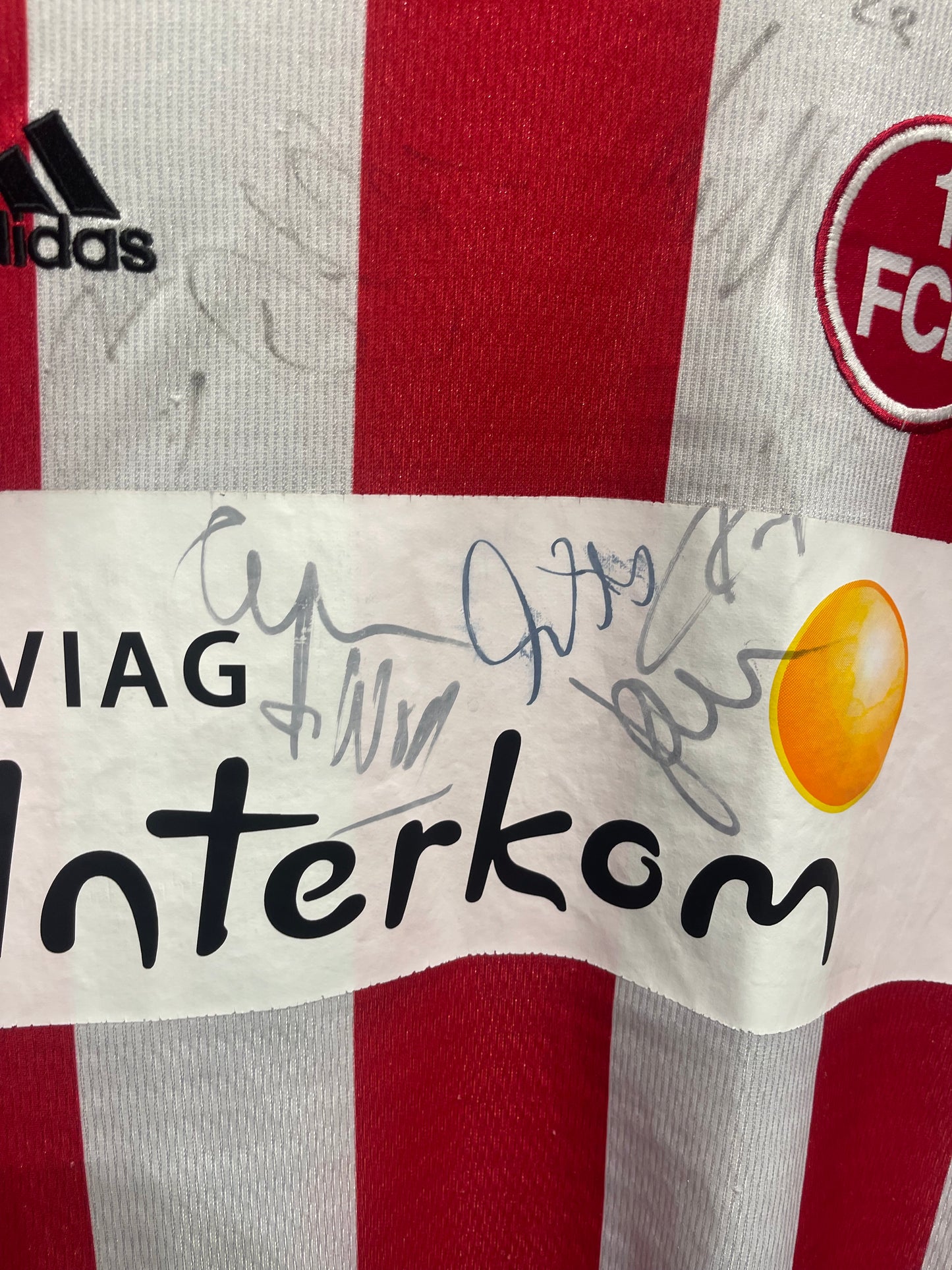 1. FC Nürnberg 1998-00 Away Kit.(M) (Signed)