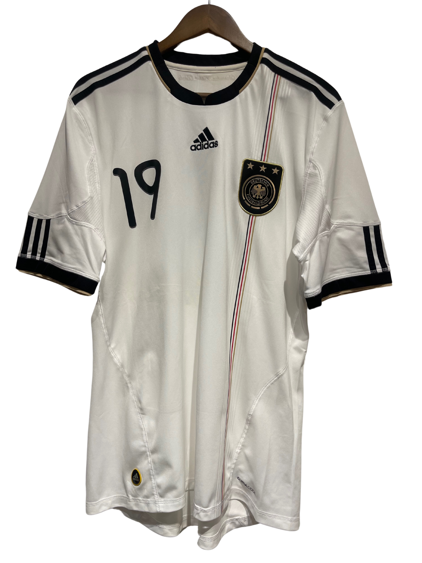 Deutschland 2010 Home Kit. (#19 Cacau) (L)