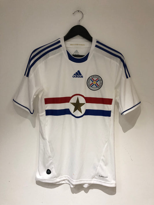 Paraguay 2011 Away Kit. (S)