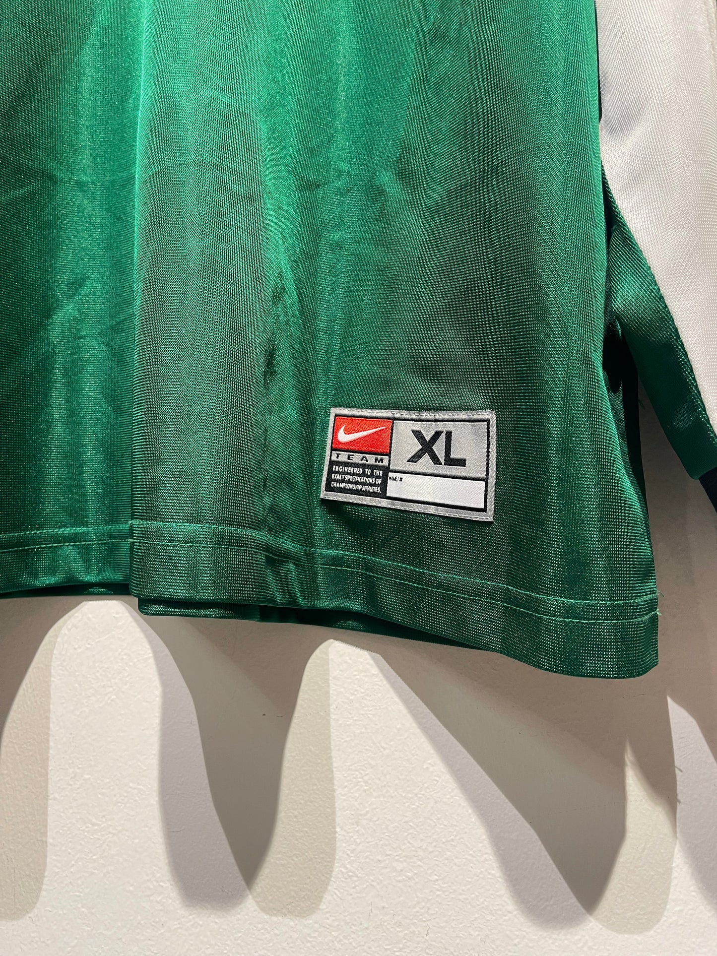 Greuther Fürth 2001-02 Home Kit. (XL)