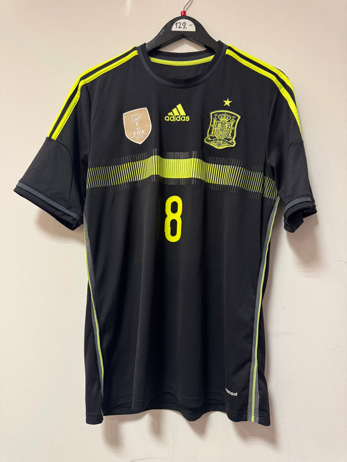 Spain 2013-15 Away Kit. #8 Xavi. (L)