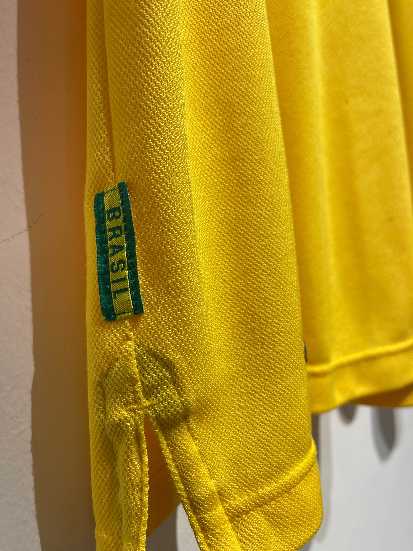 Brazil 1998 Home Kit. #9 Ronaldo. (XL)