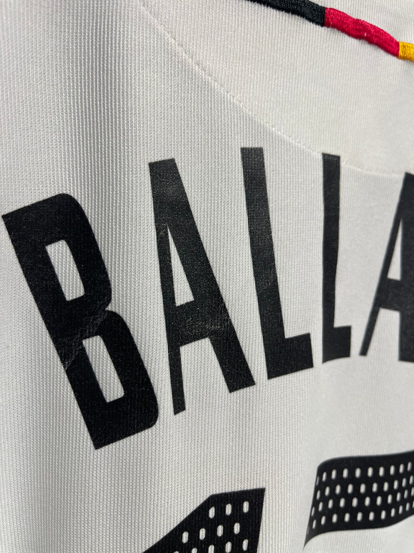 Germany 2002 Home Kit. #13 Ballack. (L).