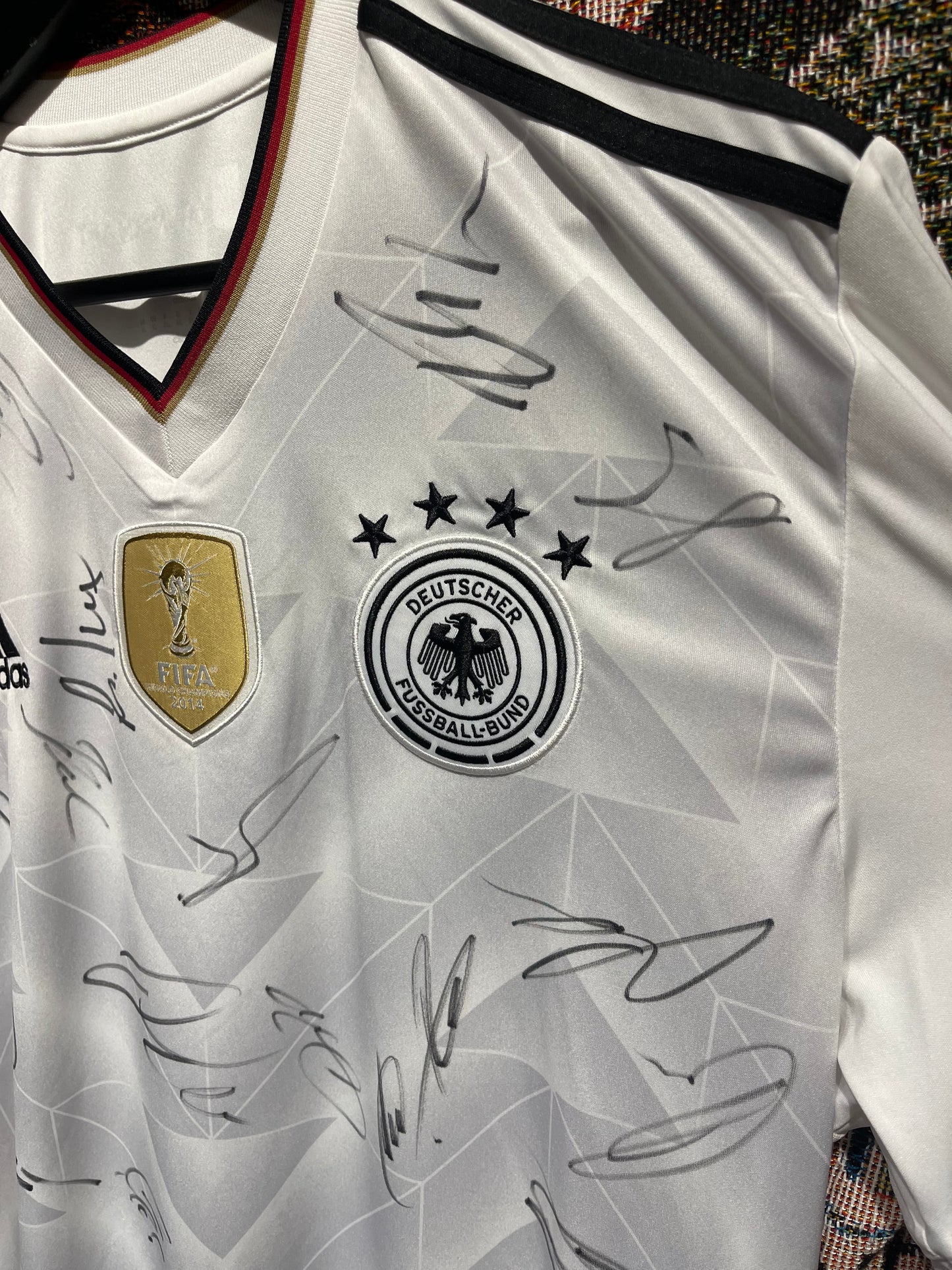 Deutschland 2016 Home Kit. (Signed)