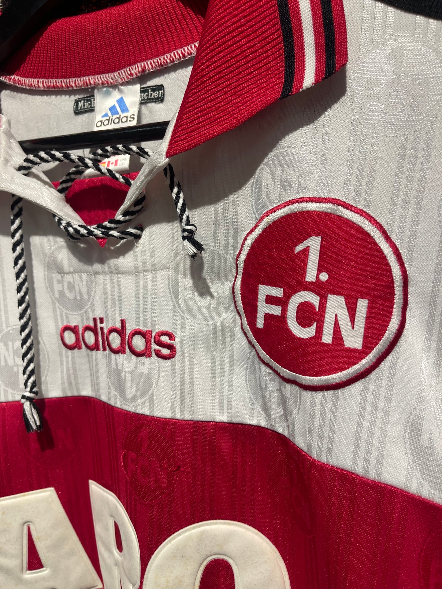 1. FC Nürnberg 1997-98 Away Kit. (L)