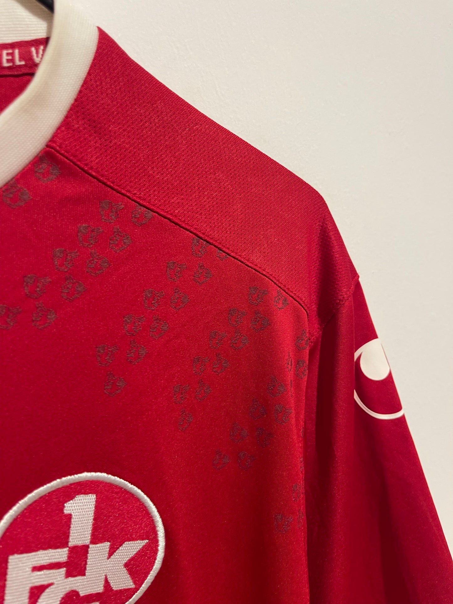 FCK Kaiserslautern 2017-18 Home Kit. (M)