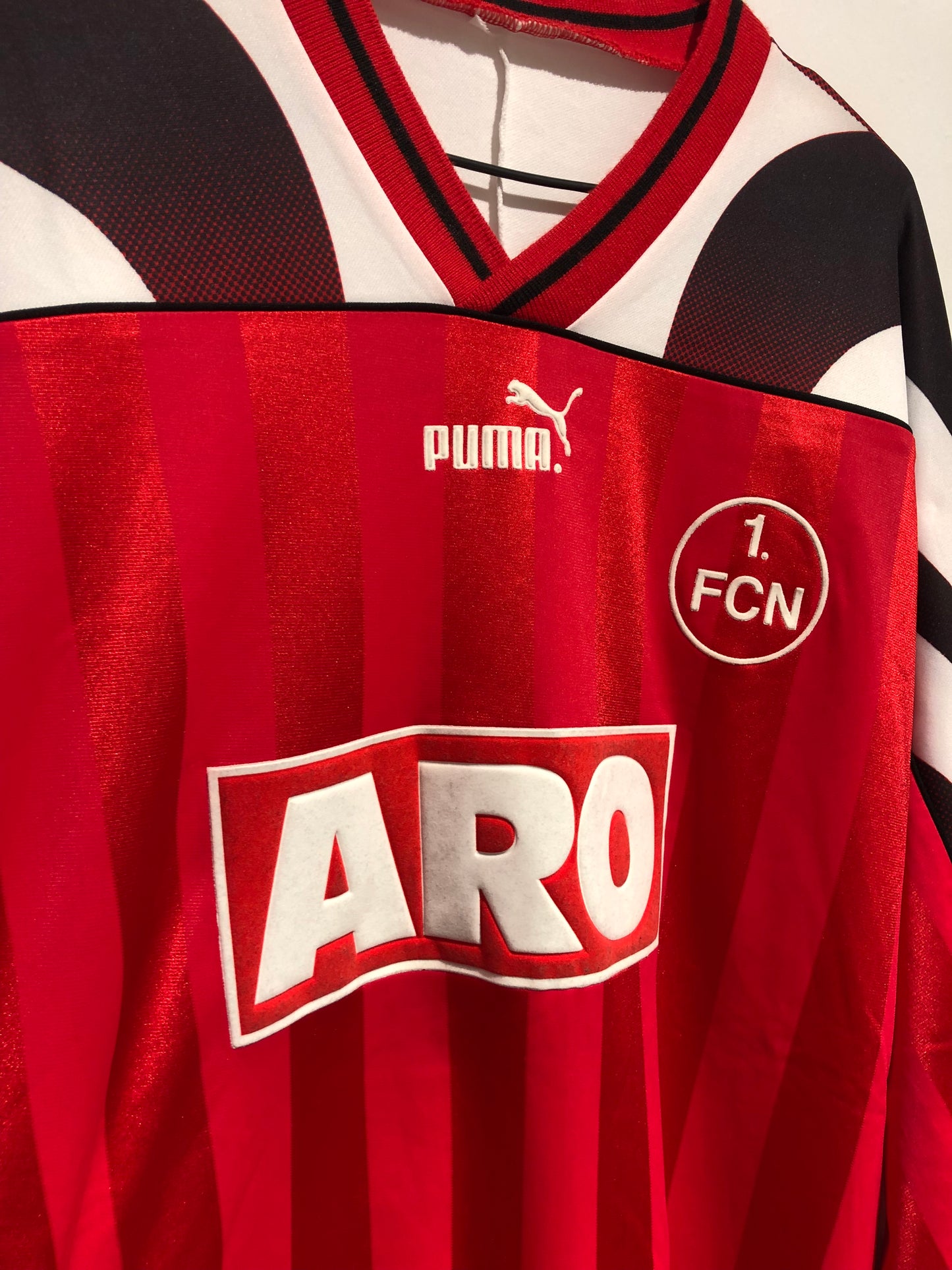 FC Nürnberg 1995-96 Home Kit (L).