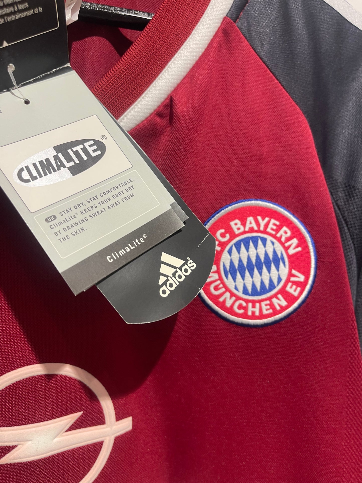 Bayern München 2001-02 Home Kit. (2XL)