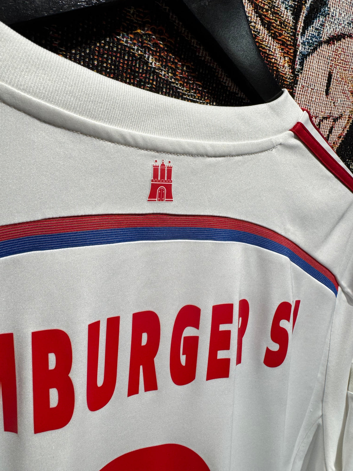Hamburger SV 2014-15 Home Kit. #8 Olić. (M)