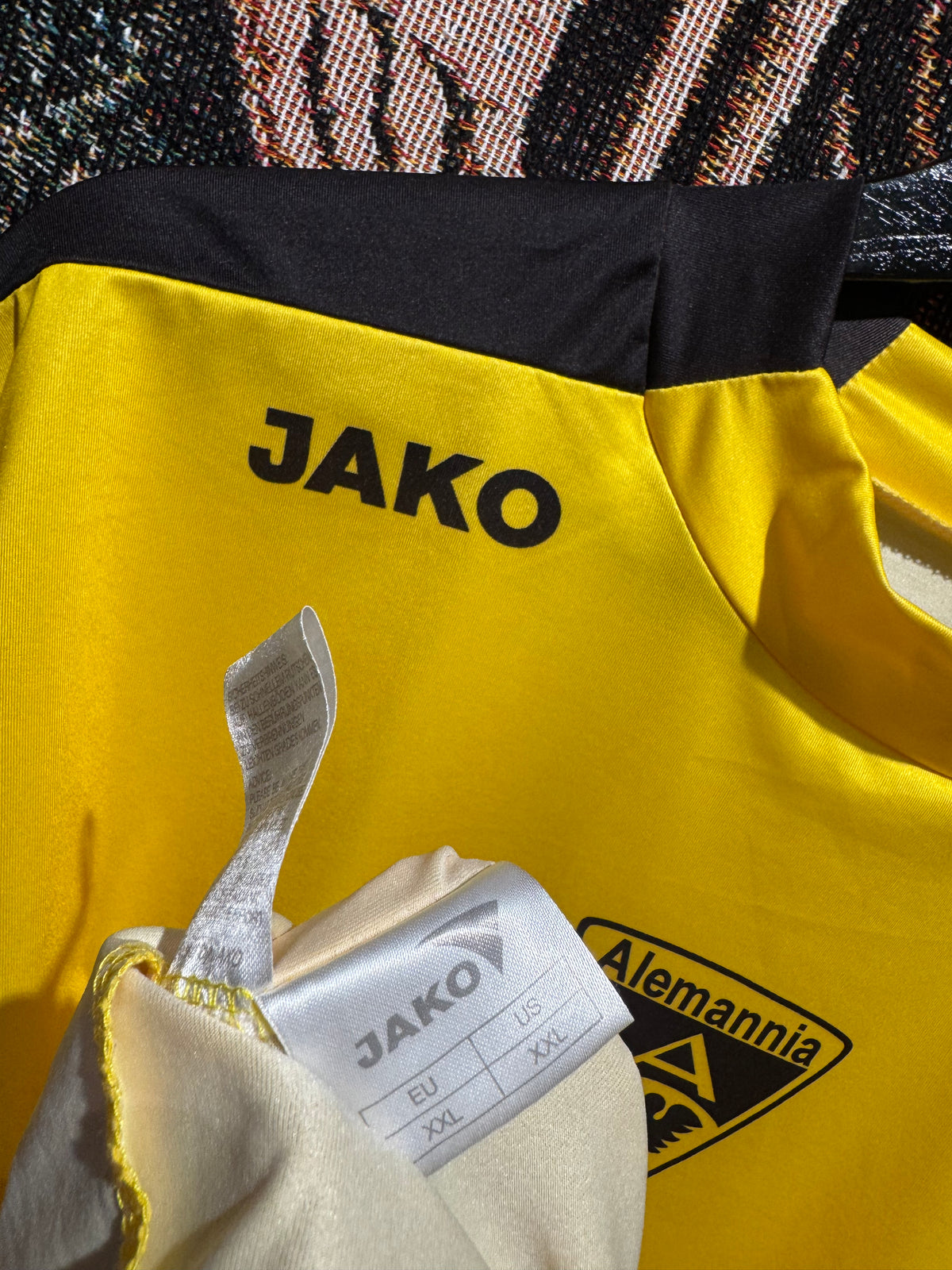 Alemannia Aachen 2006-07 Home Kit. (XXL).