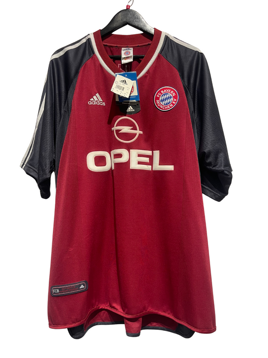 Bayern München 2001-02 Home Kit. (2XL)