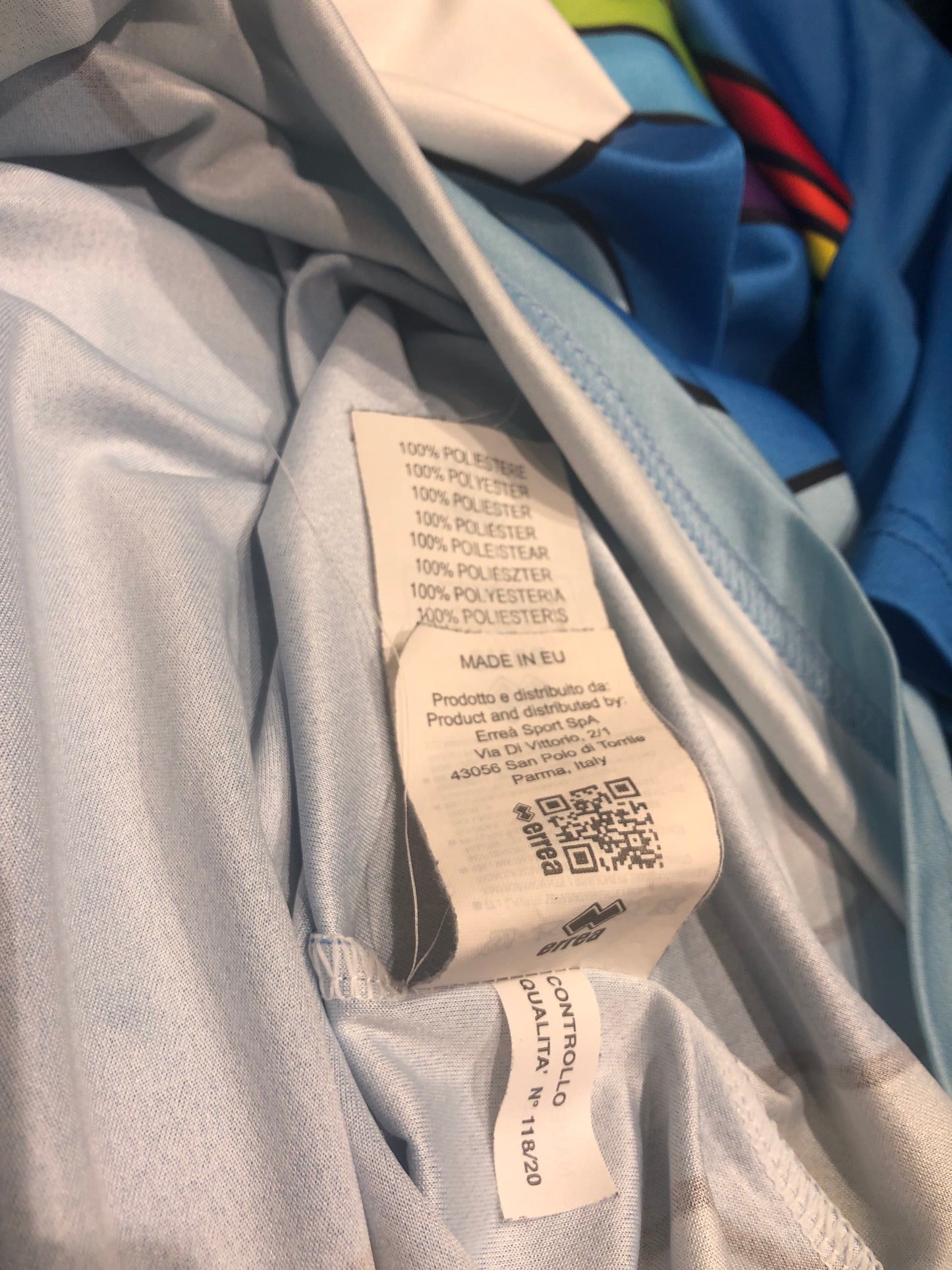 Pescara Calcio 2019-20 Special Kit by Luigi. (XL)