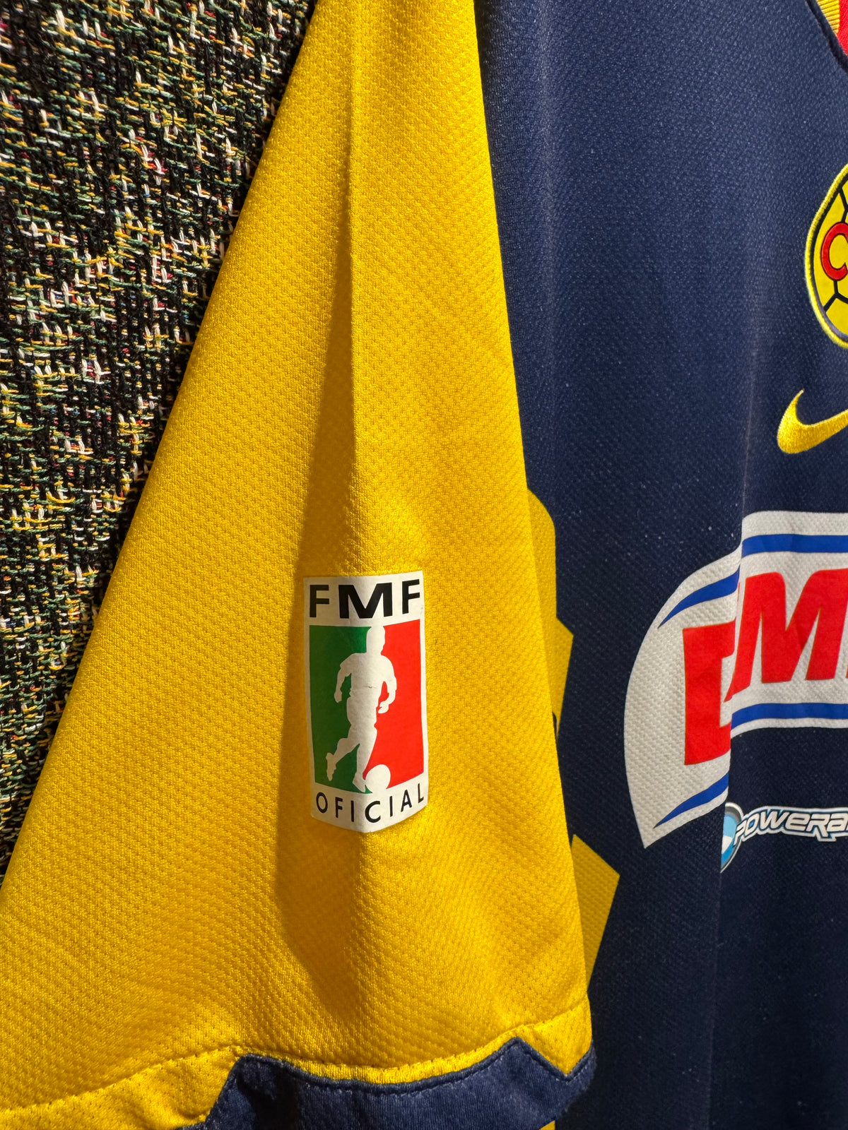 Club America 2010-11 Away Kit. (XL)