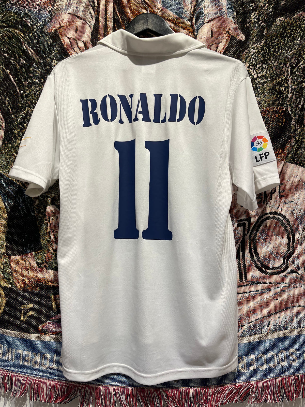Real Madrid 2001-02 Home Kit. #11 Ronaldo.(M)
