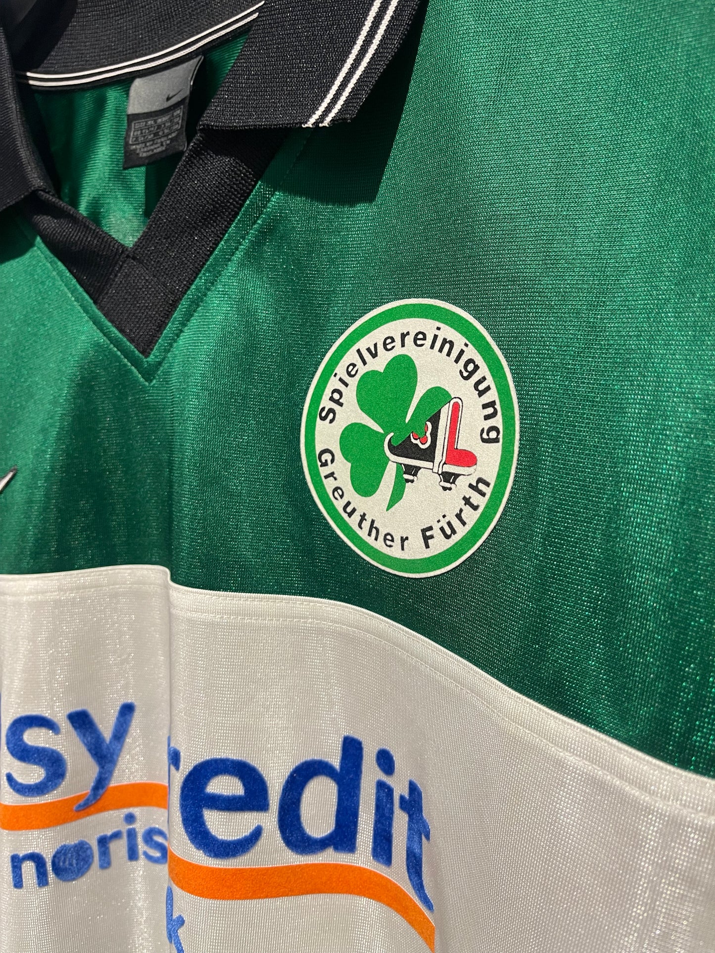 Greuther Fürth 2001-02 Home Kit. (XL)