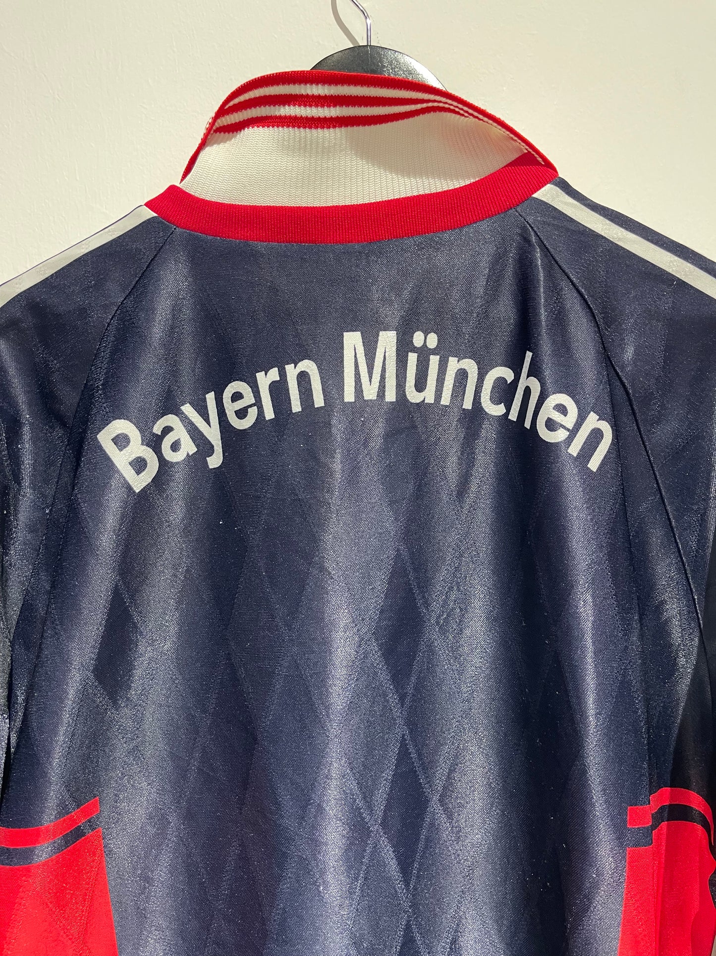 1997-1999 FC Bayern Munich Home Kit. Opel Sponsor (XL)