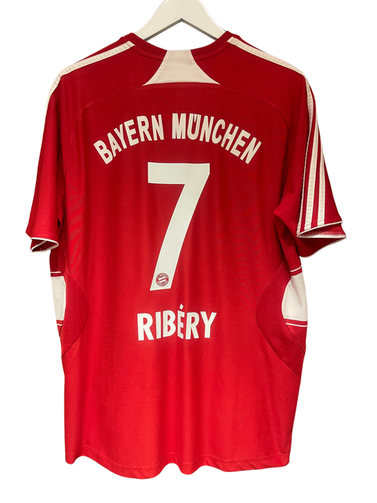 FC Bayern München 2007/08 Home Kit. #7 Ribéry. (L)