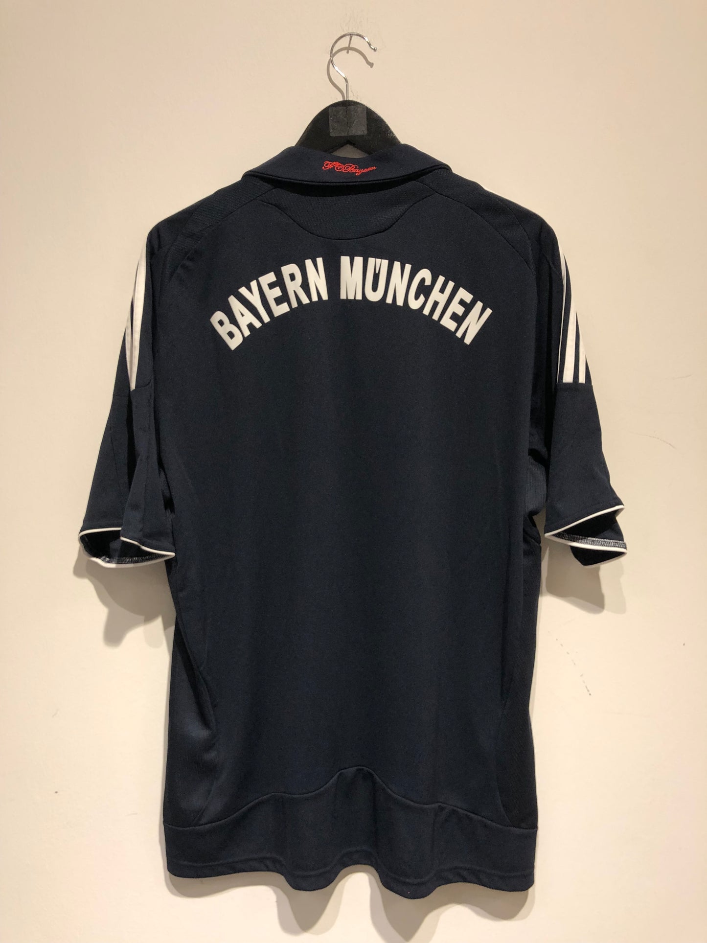 FC Bayern München 2008-09 Away Kit. (XL)