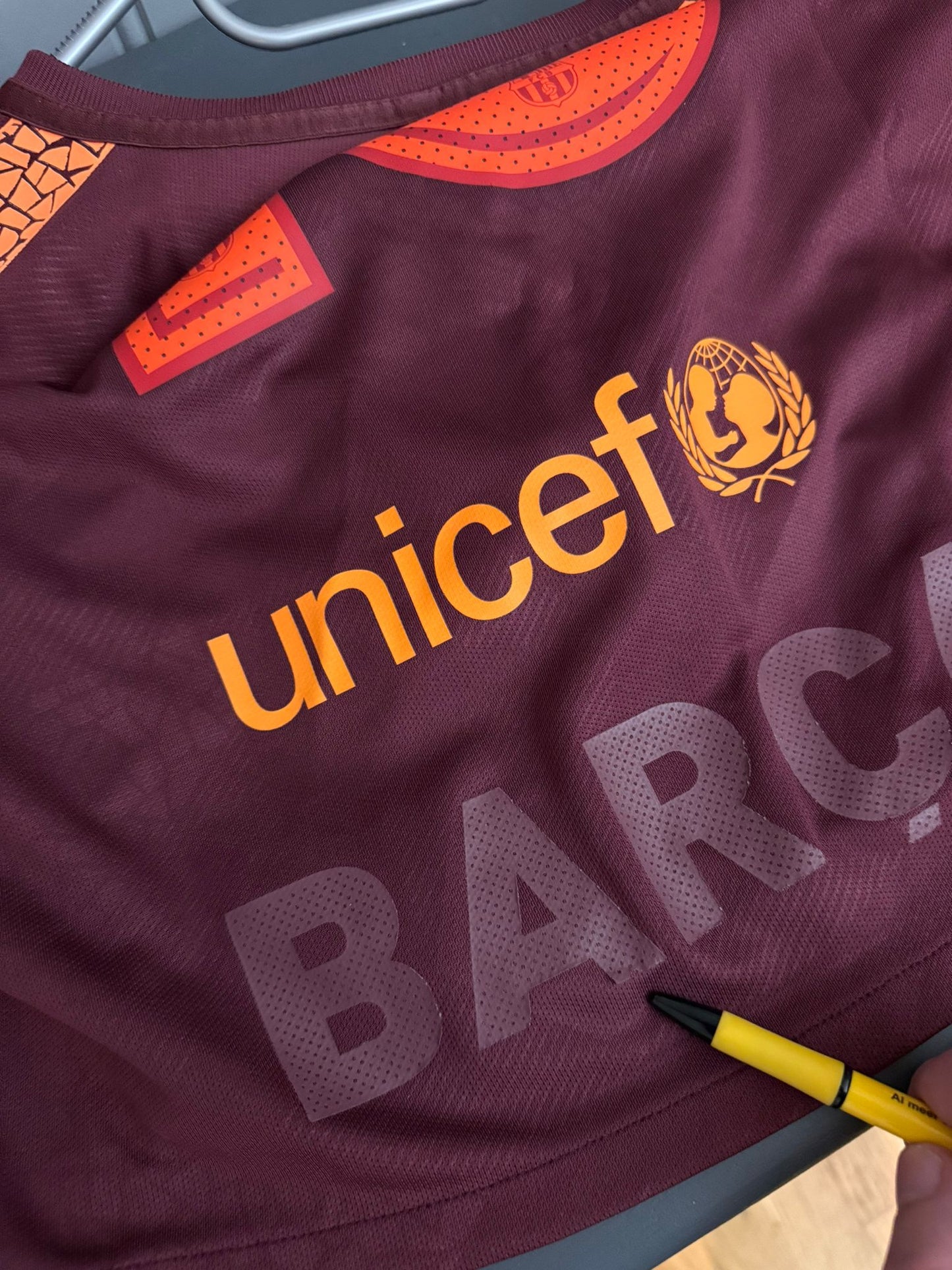 Fc Barcelona 2017-19 Away Kit. #10 Messi (L)