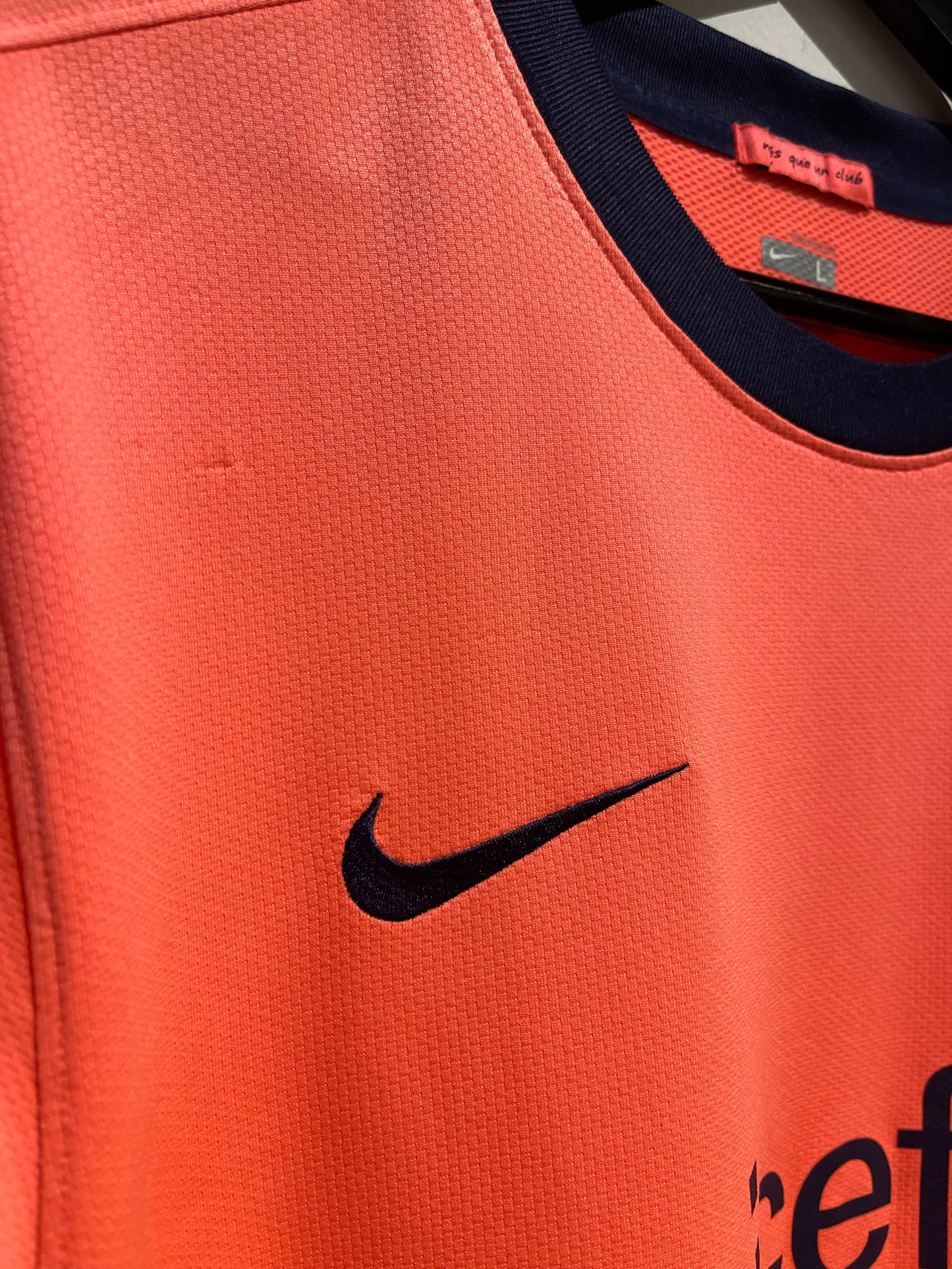 FC Barcelona 2009-10 Away Kit. (L)