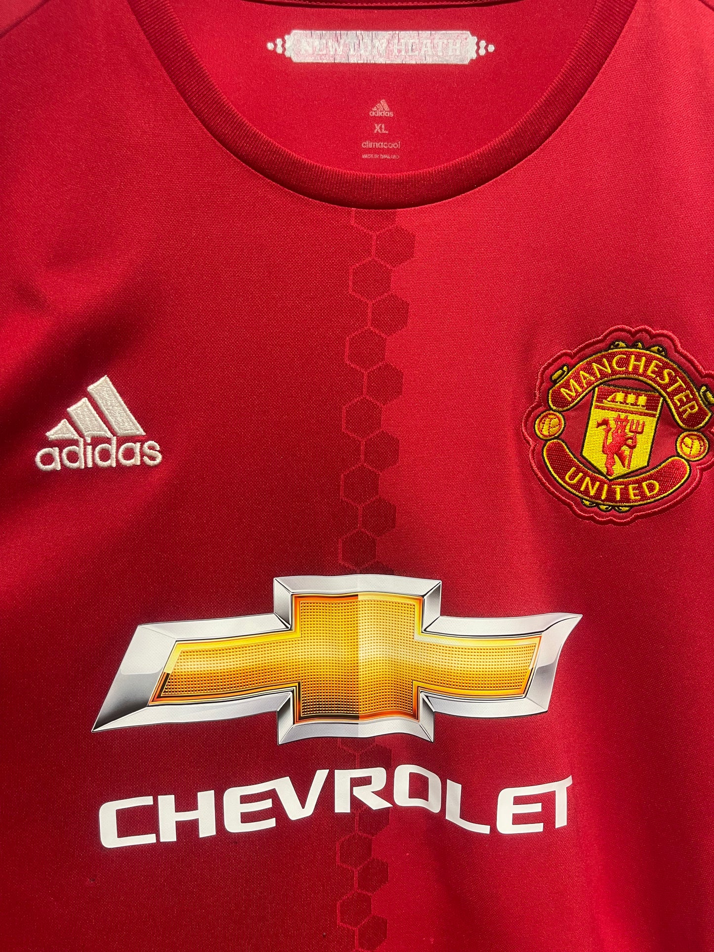 Manchester United 2015-16 Home Kit. #22 Mkhitaryan (XL)